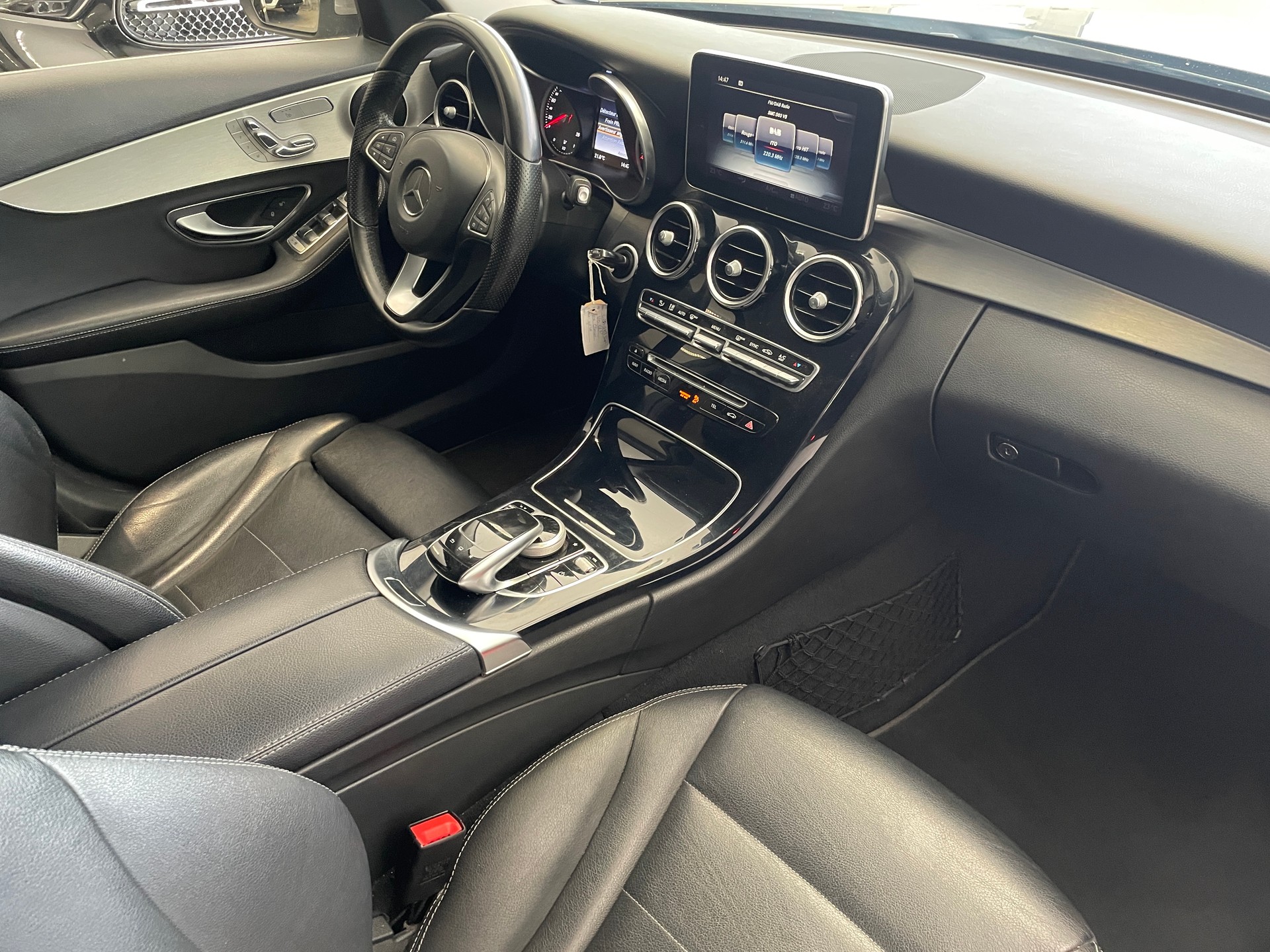 MERCEDES-BENZ C 250 BlueTEC Avantgarde 4Matic 7G-Tronic-image-17