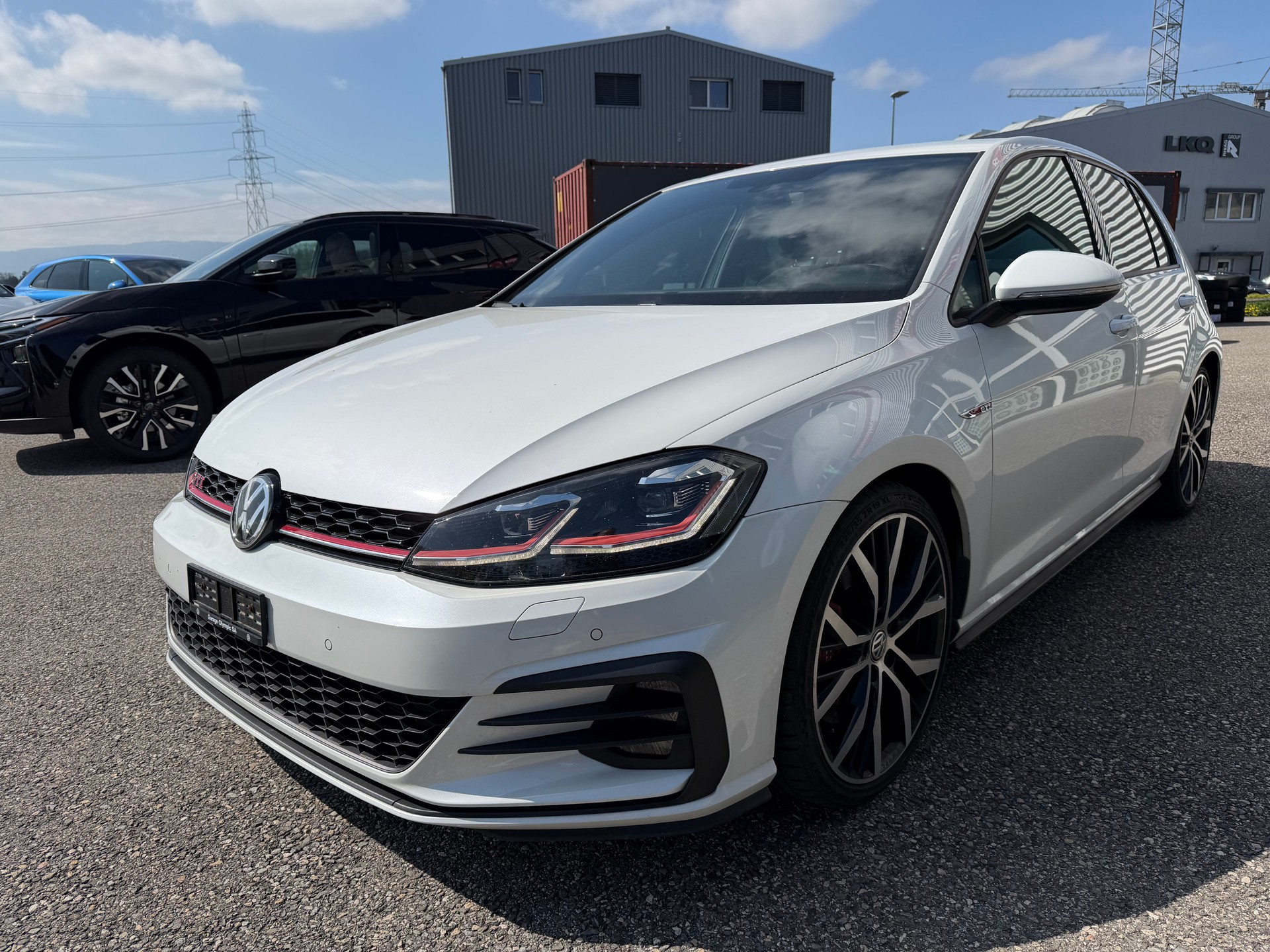 VW Golf 2.0 TSI GTI Performance DSG-image-1