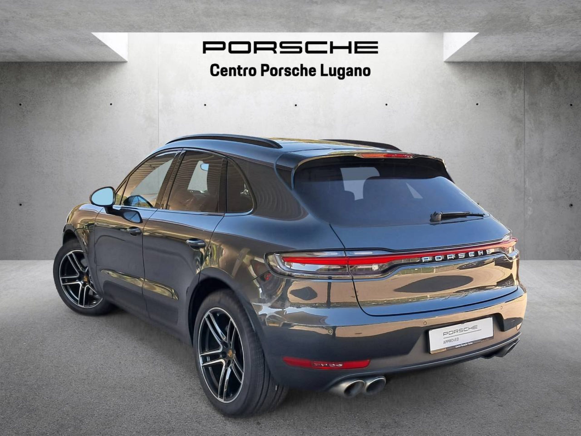 PORSCHE Macan S (MY21)-showroom-element-2