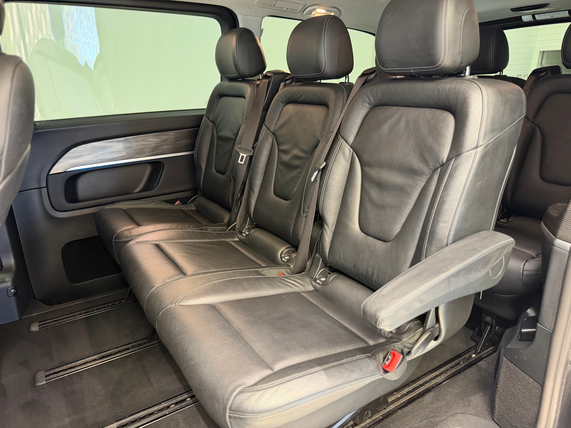 MERCEDES-BENZ V 250 d lang Avantgarde 4Matic G-Tronic-image-11