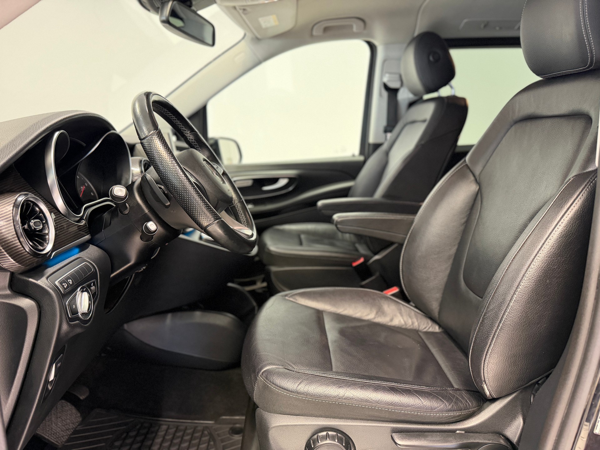 MERCEDES-BENZ V 250 d lang Avantgarde 4Matic G-Tronic-image-10