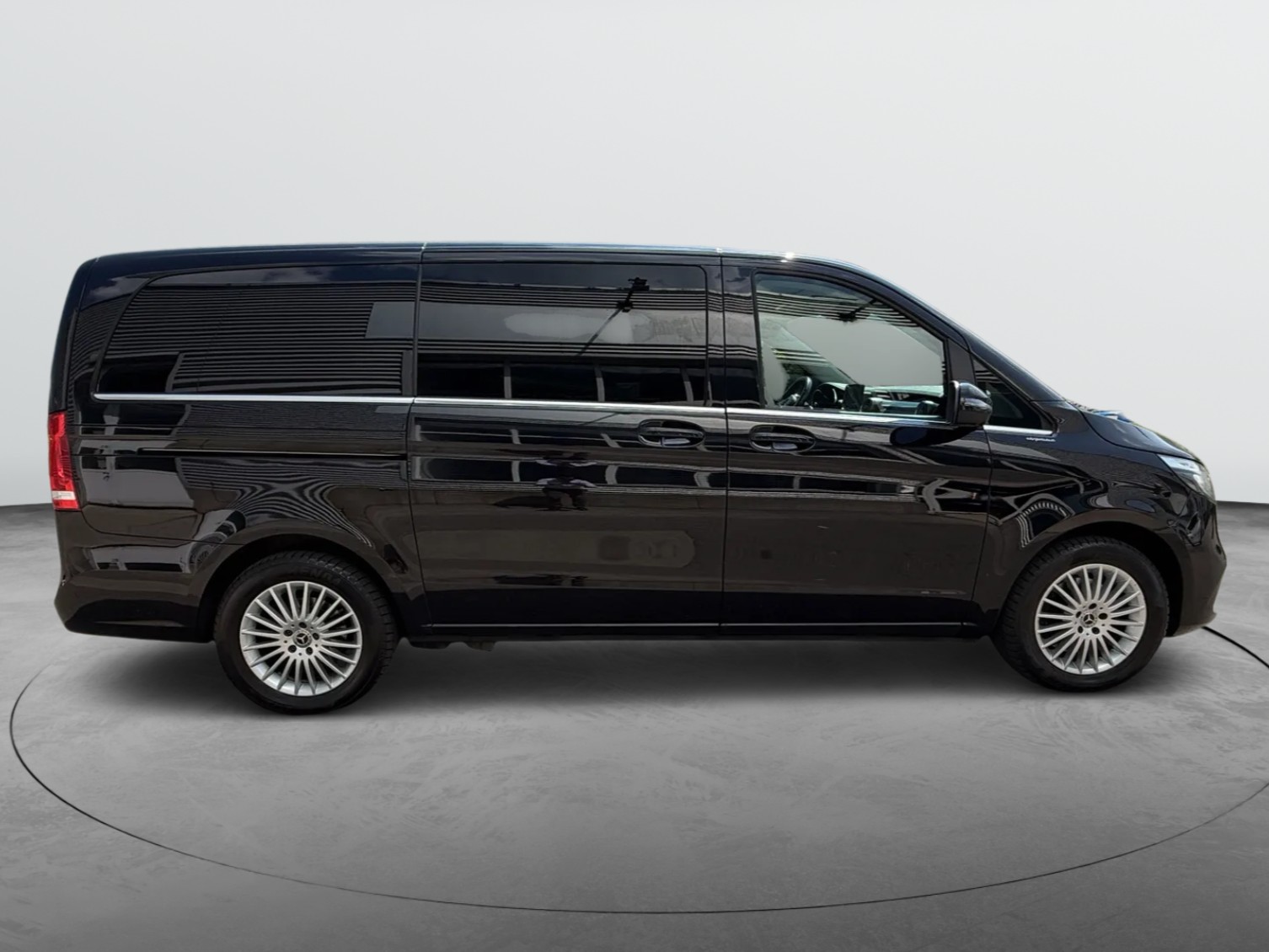 MERCEDES-BENZ V 250 d lang Avantgarde 4Matic G-Tronic-image-3