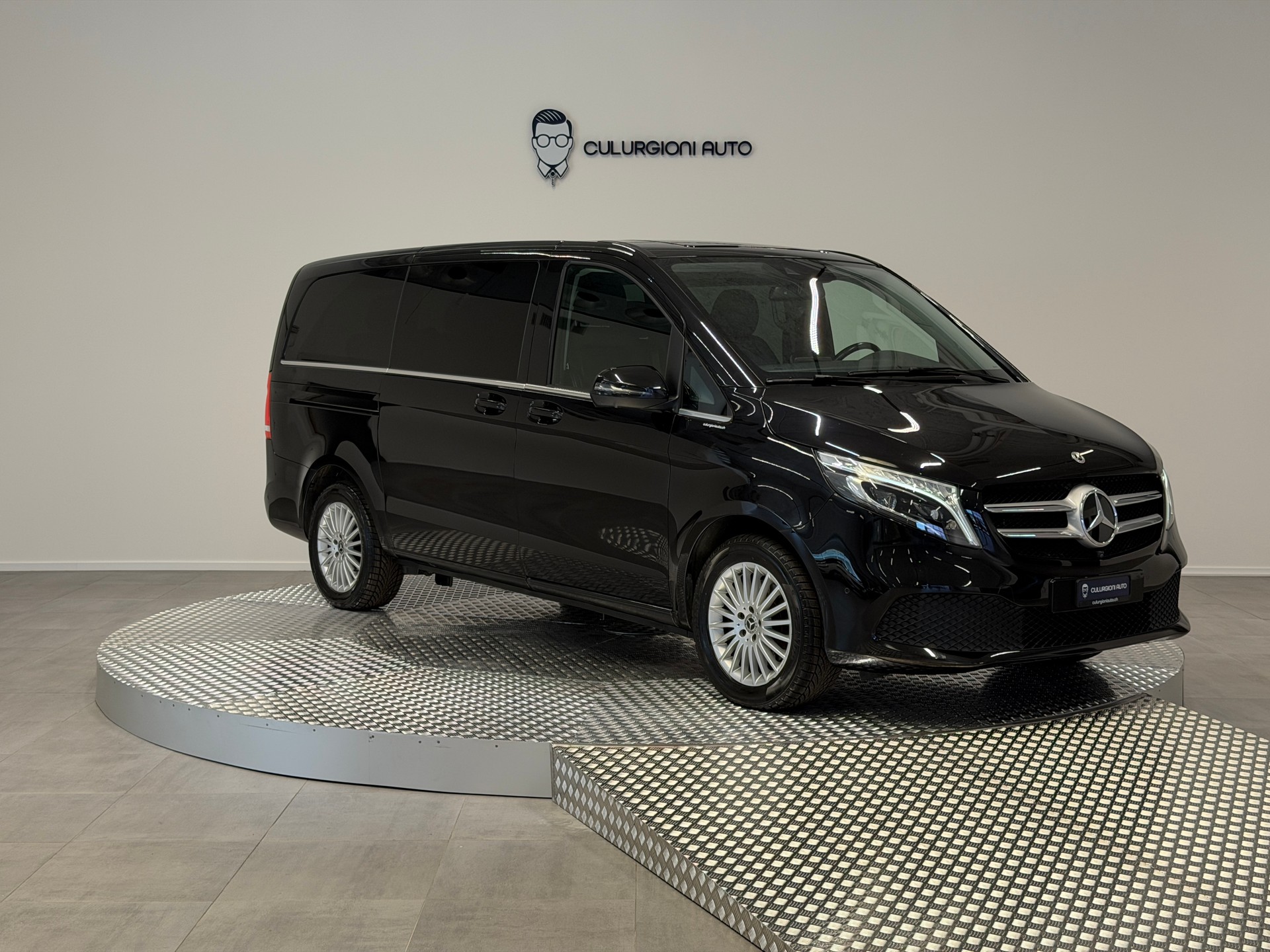 MERCEDES-BENZ V 250 d lang Avantgarde 4Matic G-Tronic-showroom-element-2
