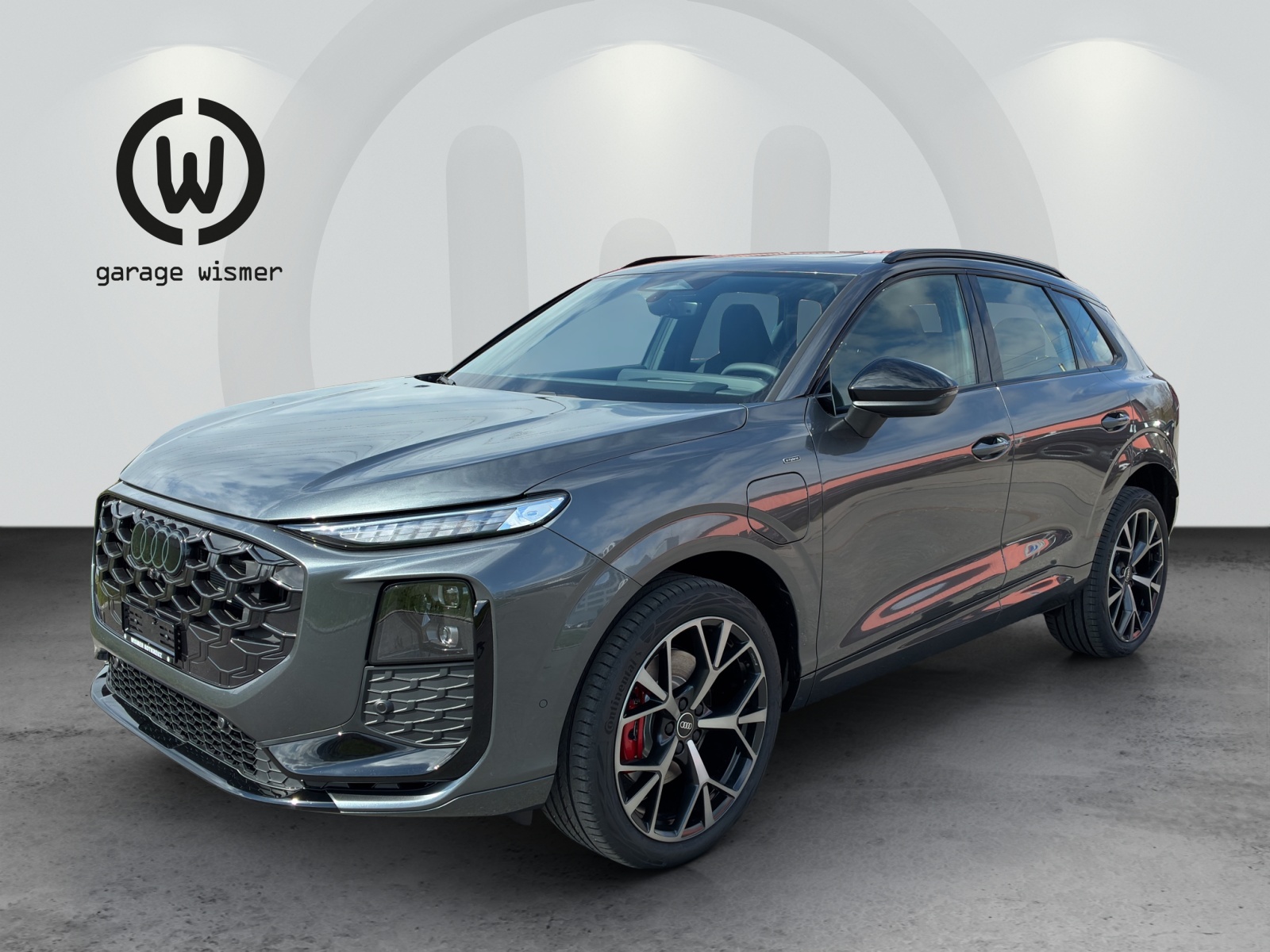 AUDI Q3 SUV e-hybrid 200 kW-image-0