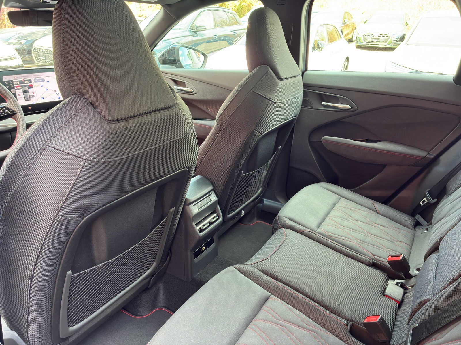 AUDI Q3 SUV e-hybrid 200 kW-image-19
