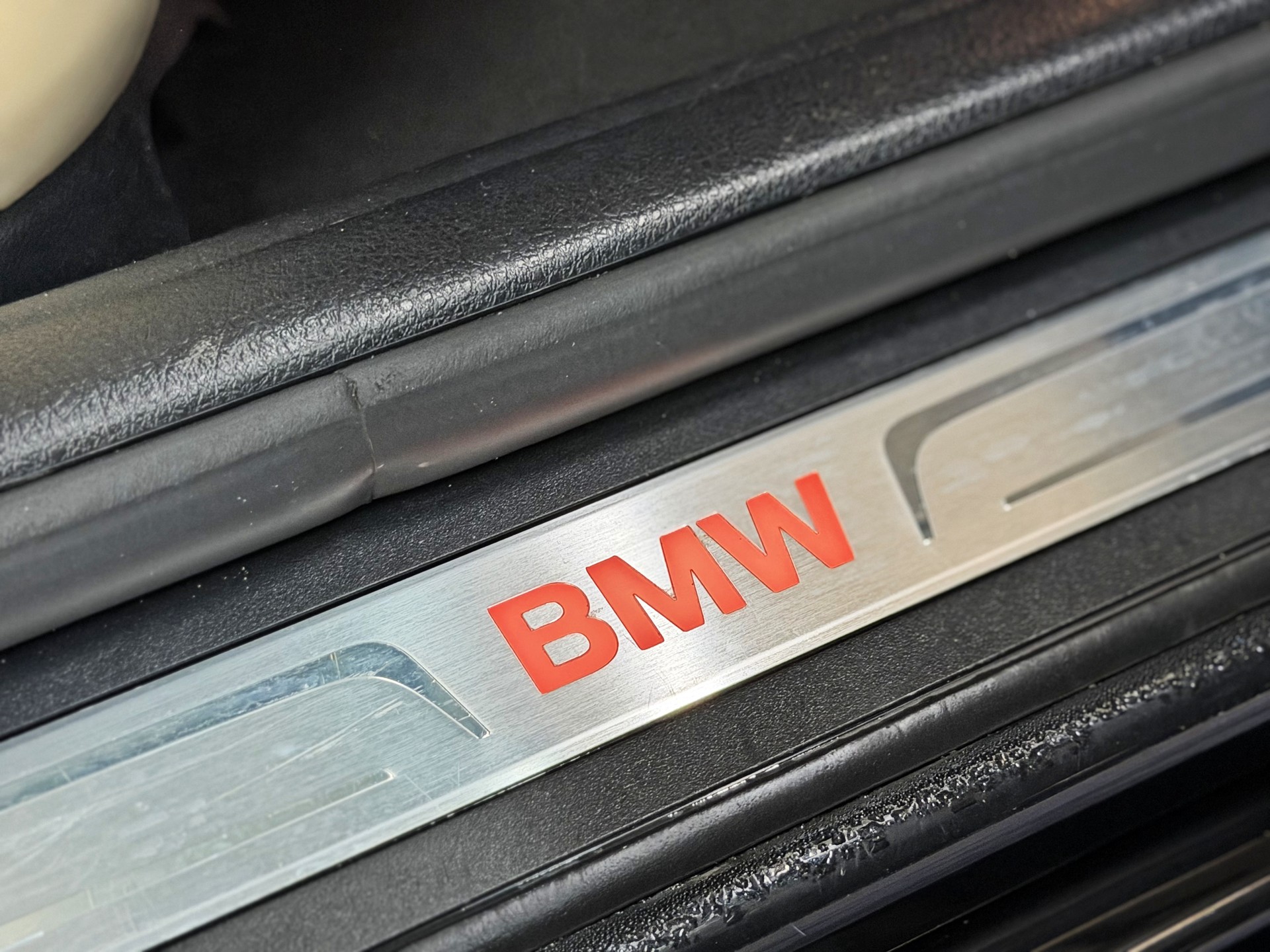 BMW 525d Touring xDrive Luxury Line Steptronic-image-18