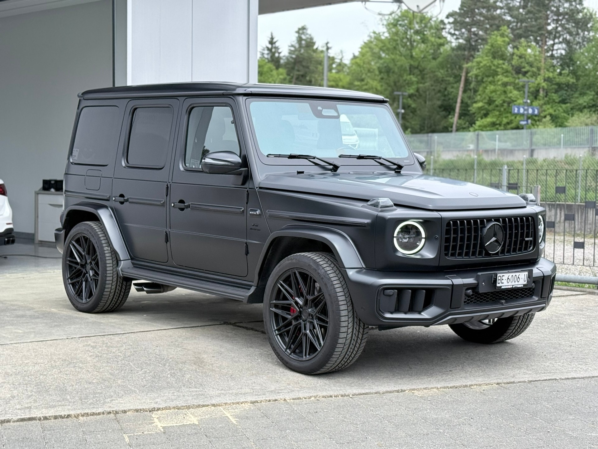 MERCEDES-BENZ G 63 AMG 9G-Tronic-image-2
