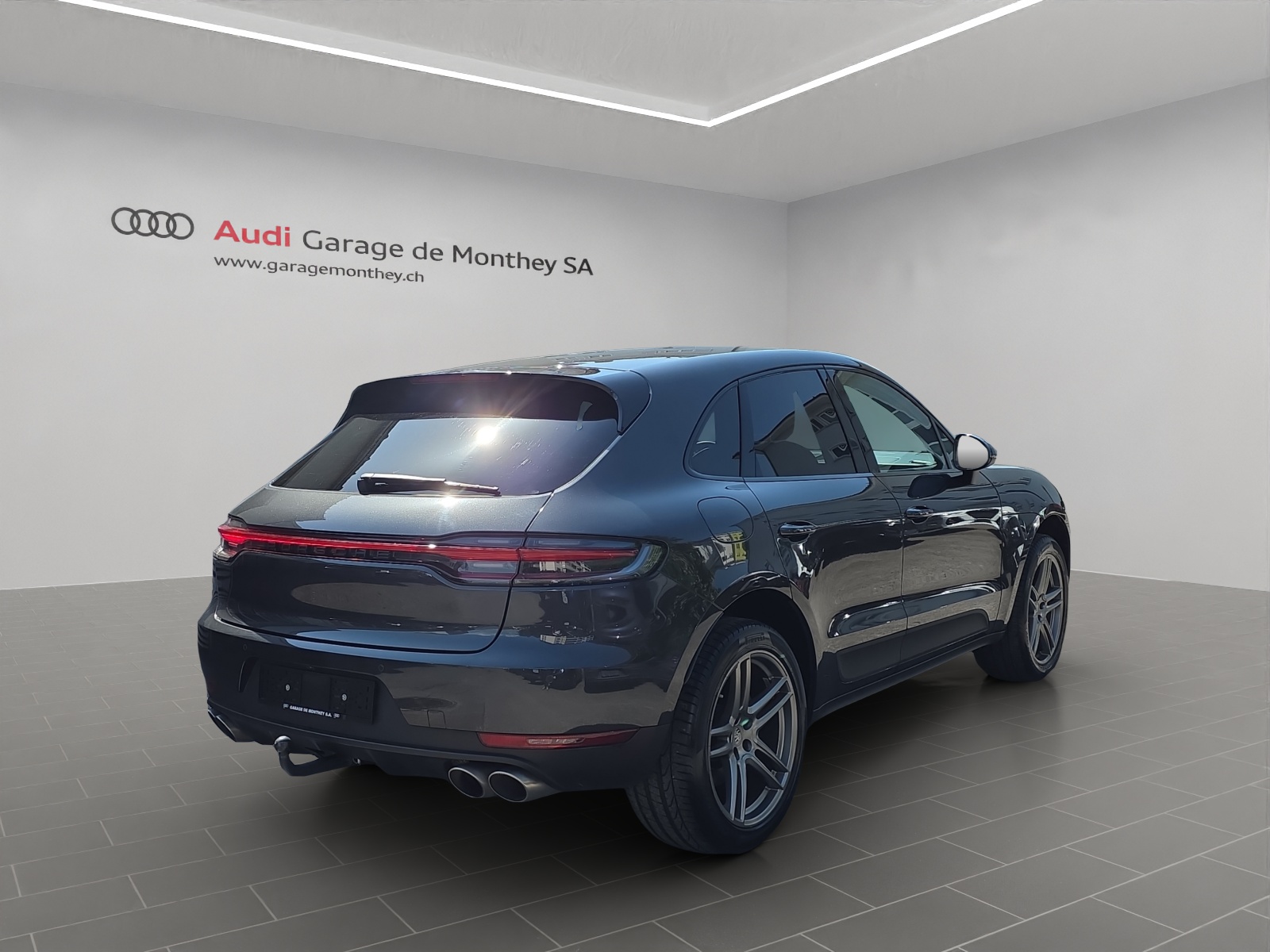 PORSCHE Macan S PDK-image-3