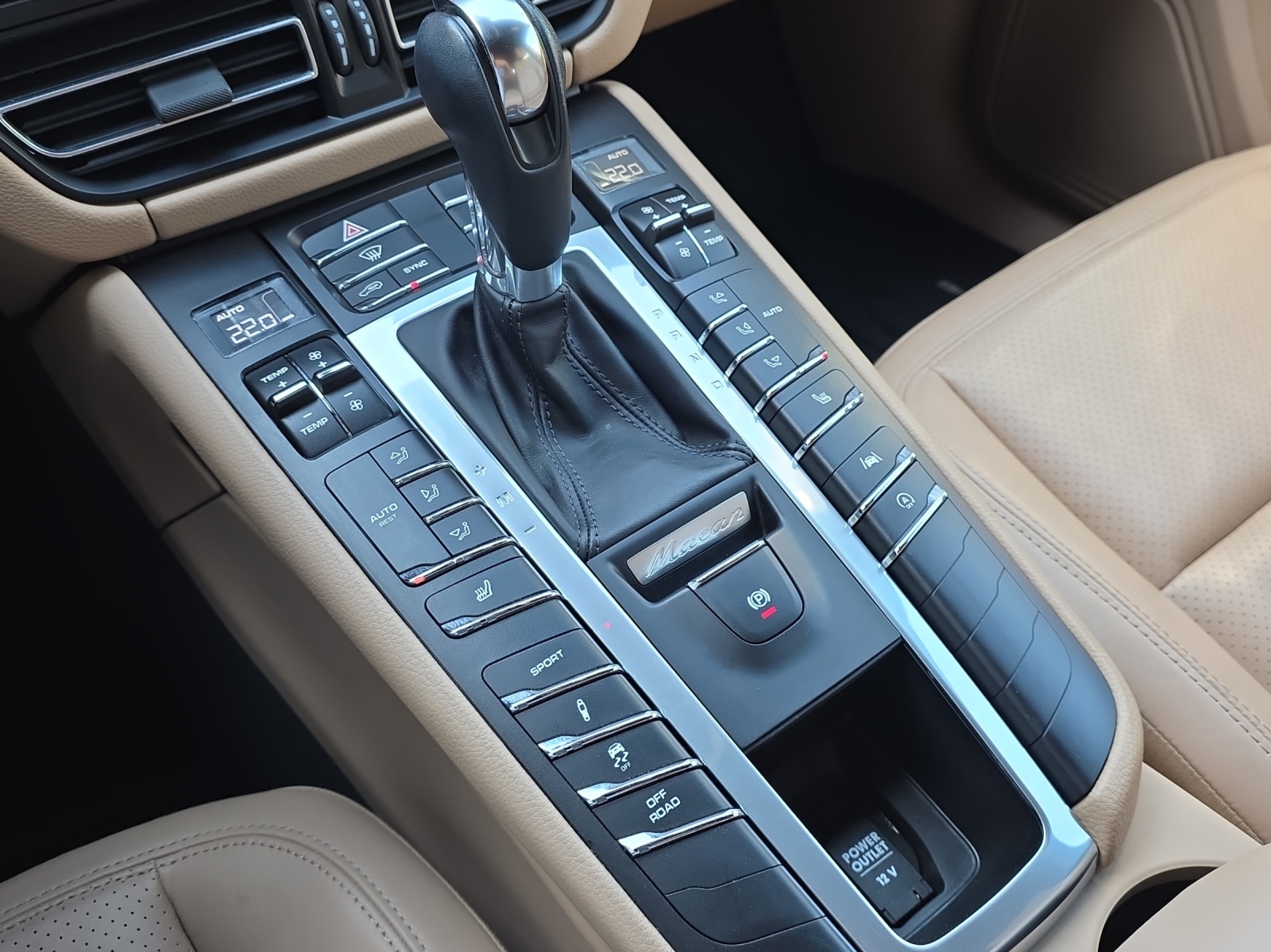 PORSCHE Macan S PDK-image-12