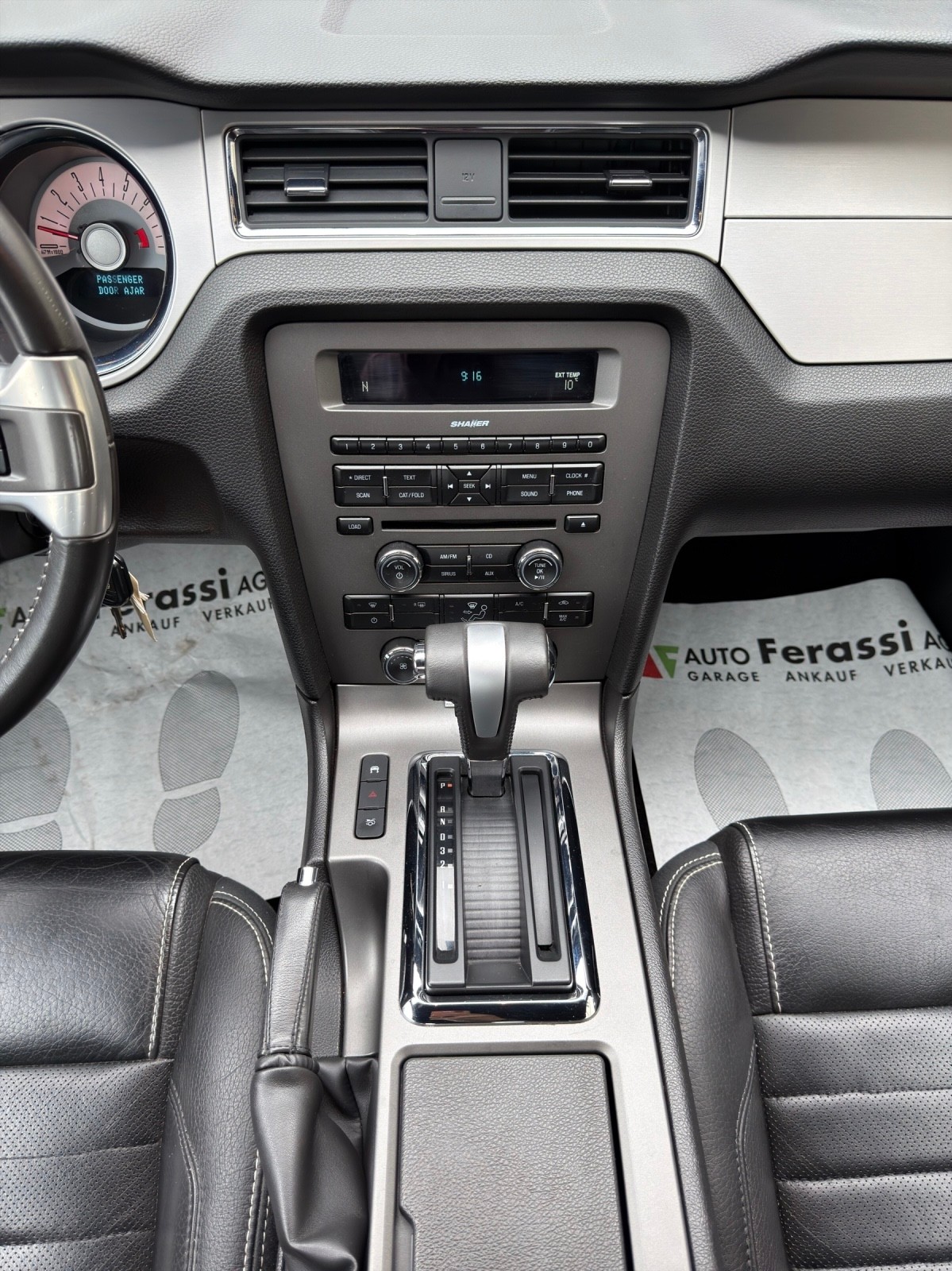 FORD Mustang-image-18