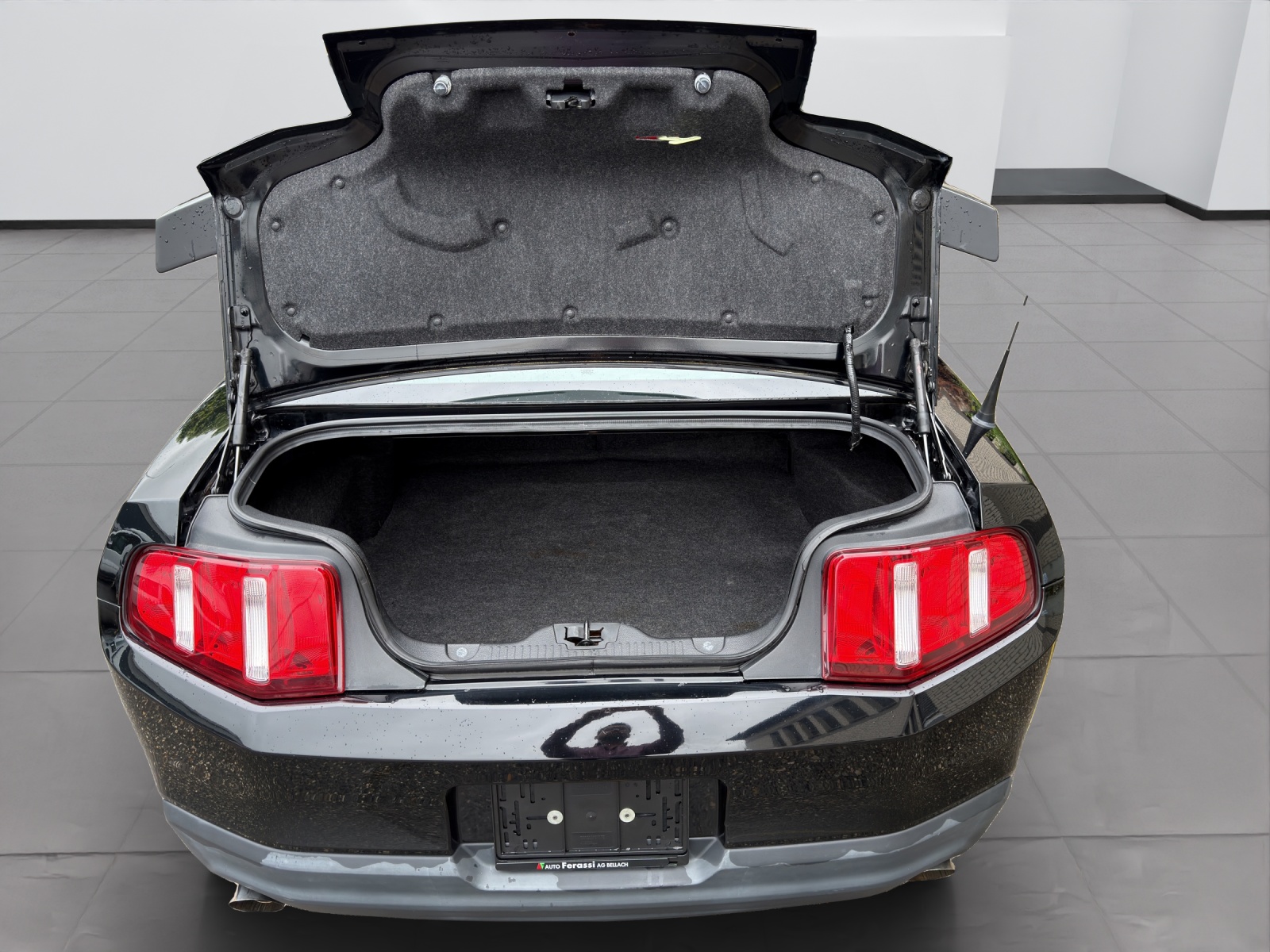 FORD Mustang-image-22