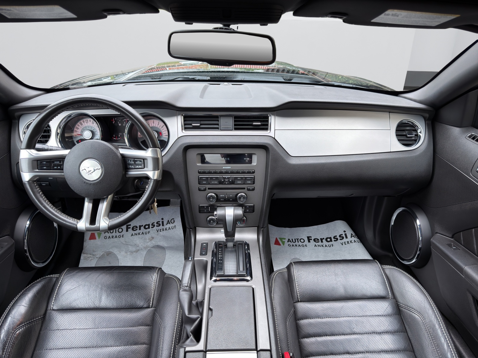 FORD Mustang-image-11