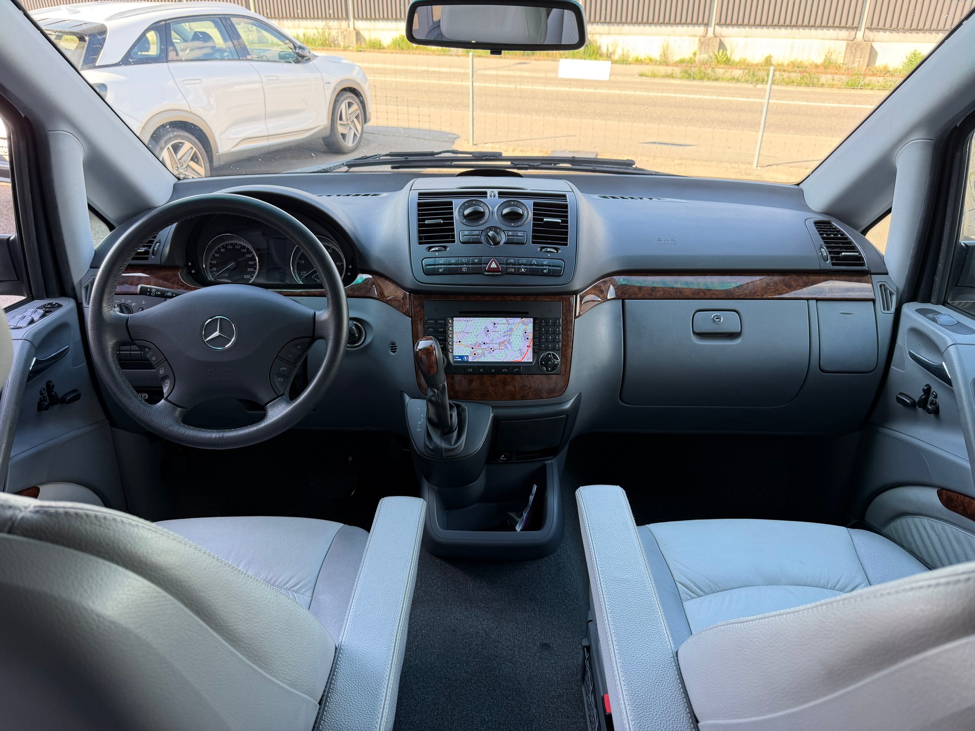 MERCEDES-BENZ Viano 2.2CDI Ambiente EL 4-Matic-image-5