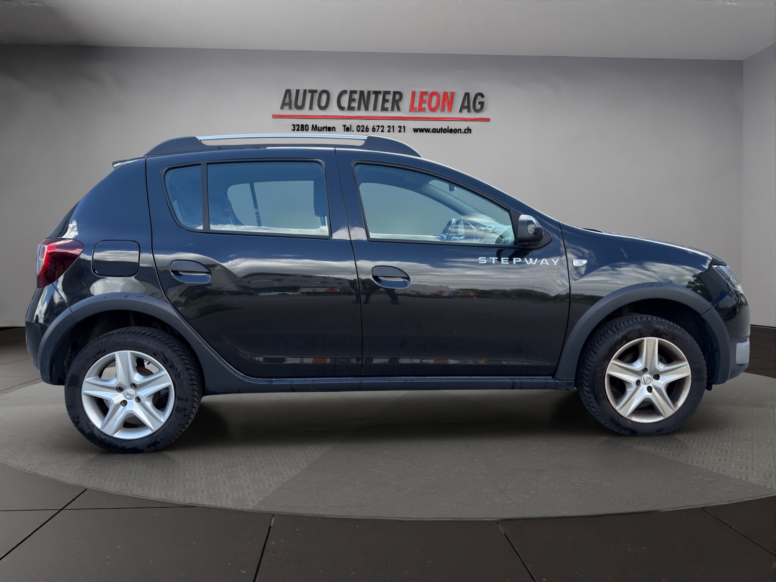 DACIA Sandero Tce 90 Stepway Lauréate Automatic-image-6