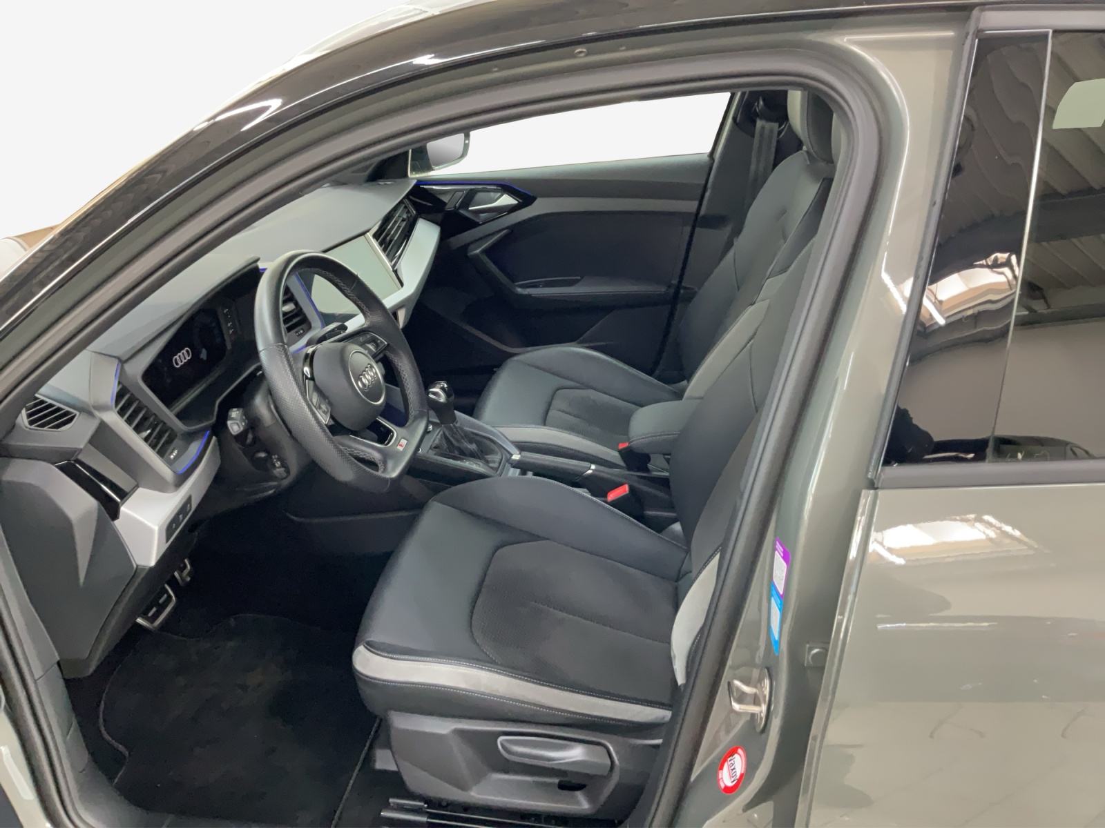 AUDI A1 Sportback 35 TFSI S Line S-tronic-image-7