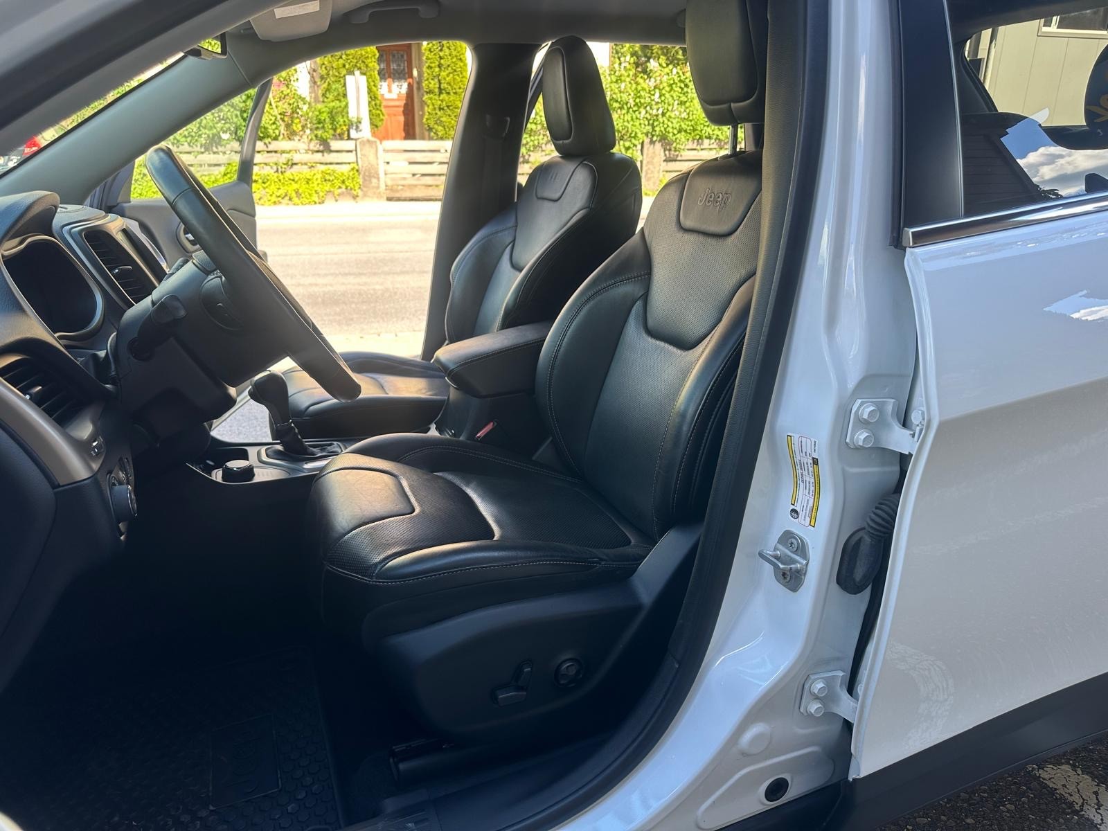 JEEP Cherokee 2.2TD Limited AWD 9ATX-image-8