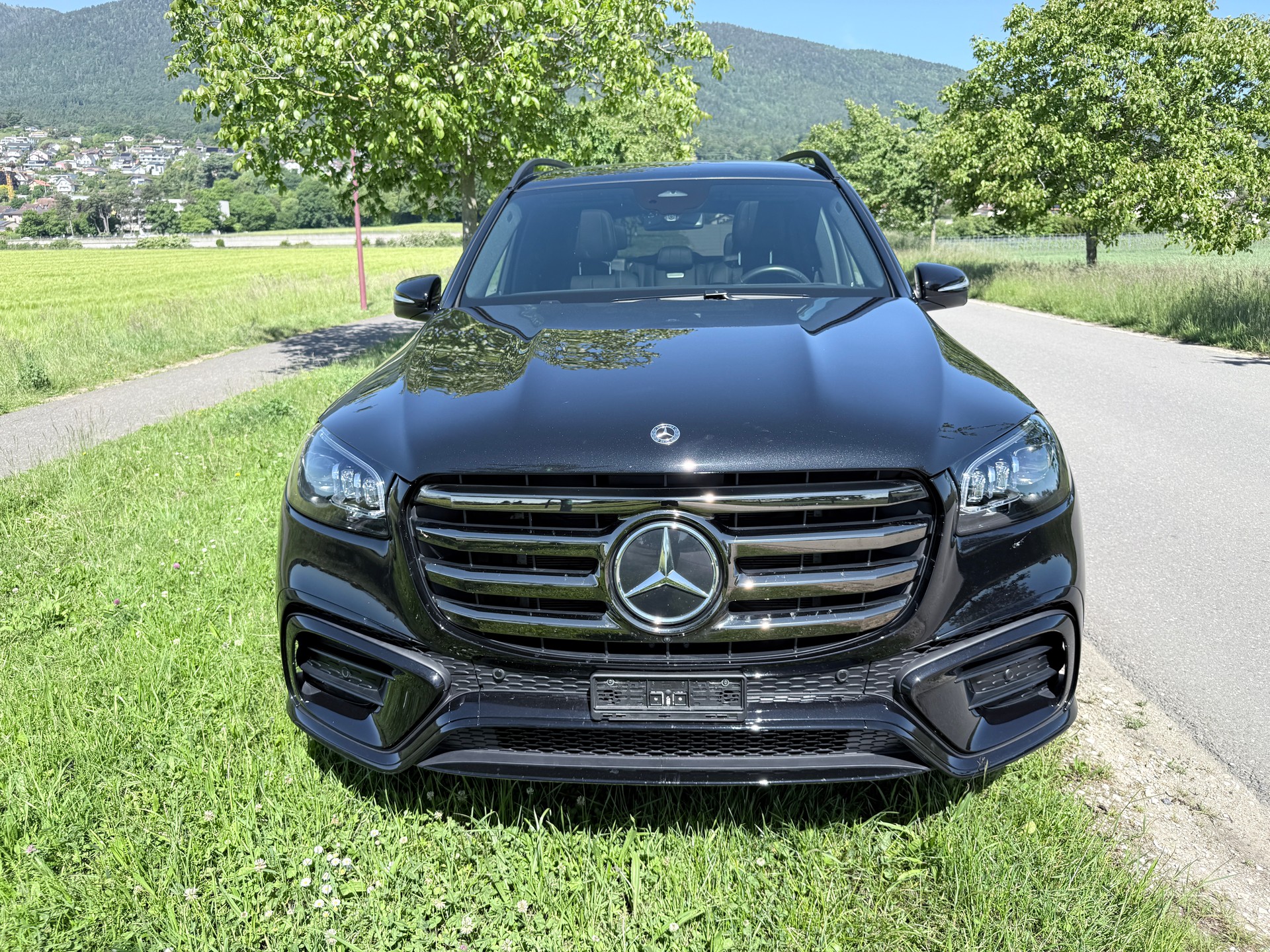 MERCEDES-BENZ GLS 580 4Matic AMG Line 9G-Tronic-showroom-element-2