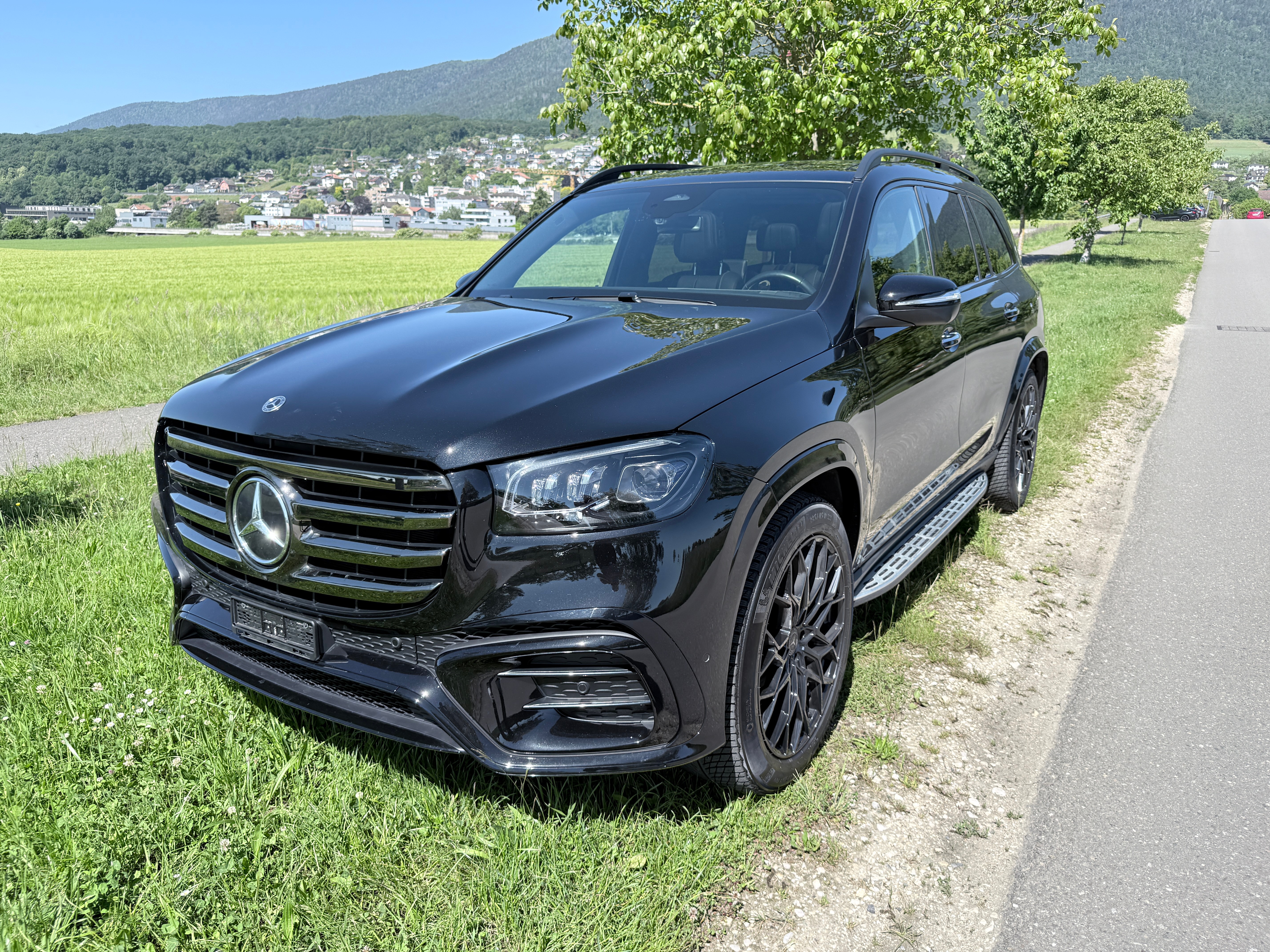 Car photo