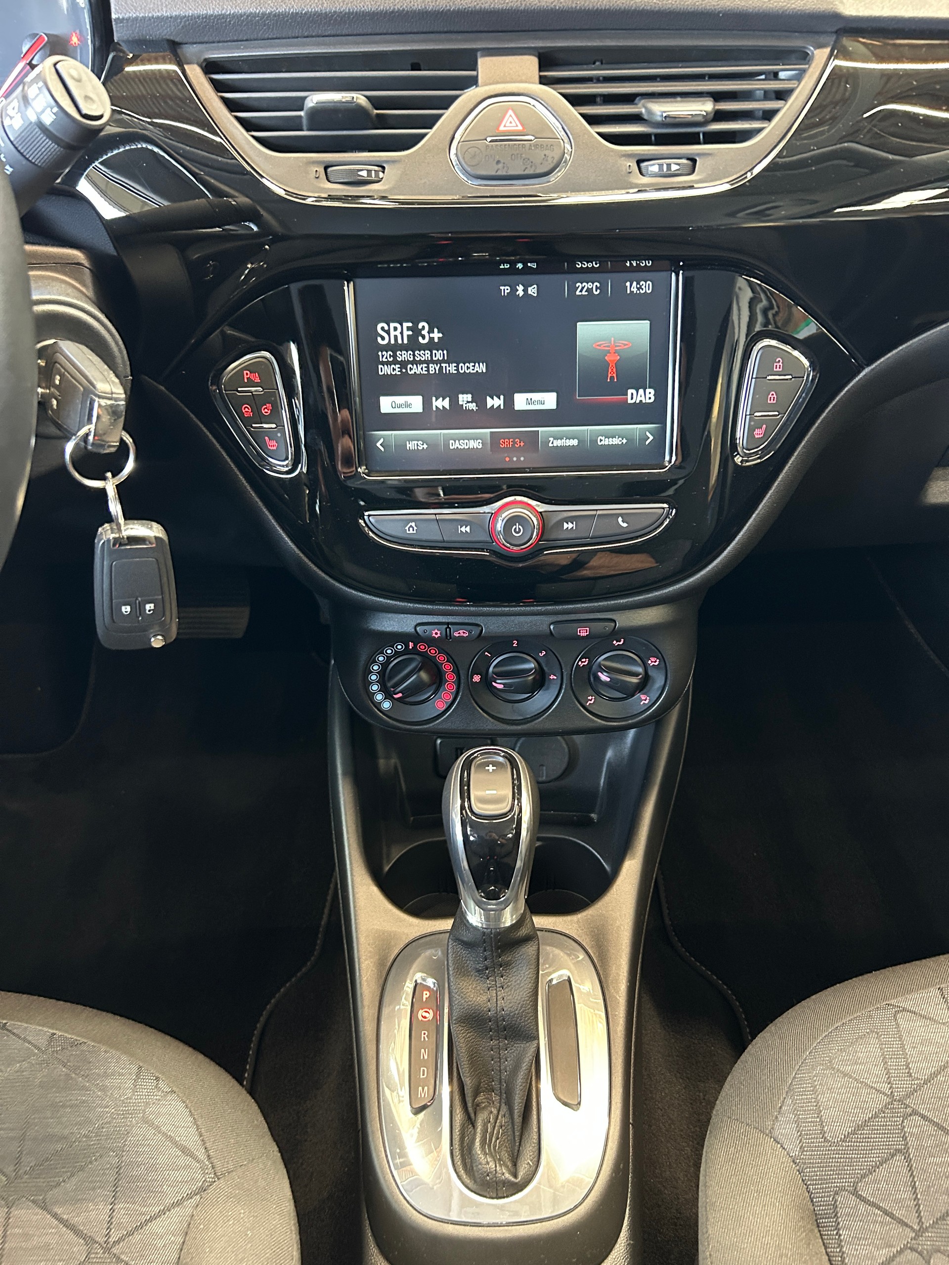 OPEL Corsa 1.4 EcoTec 120 Years Edition-image-13