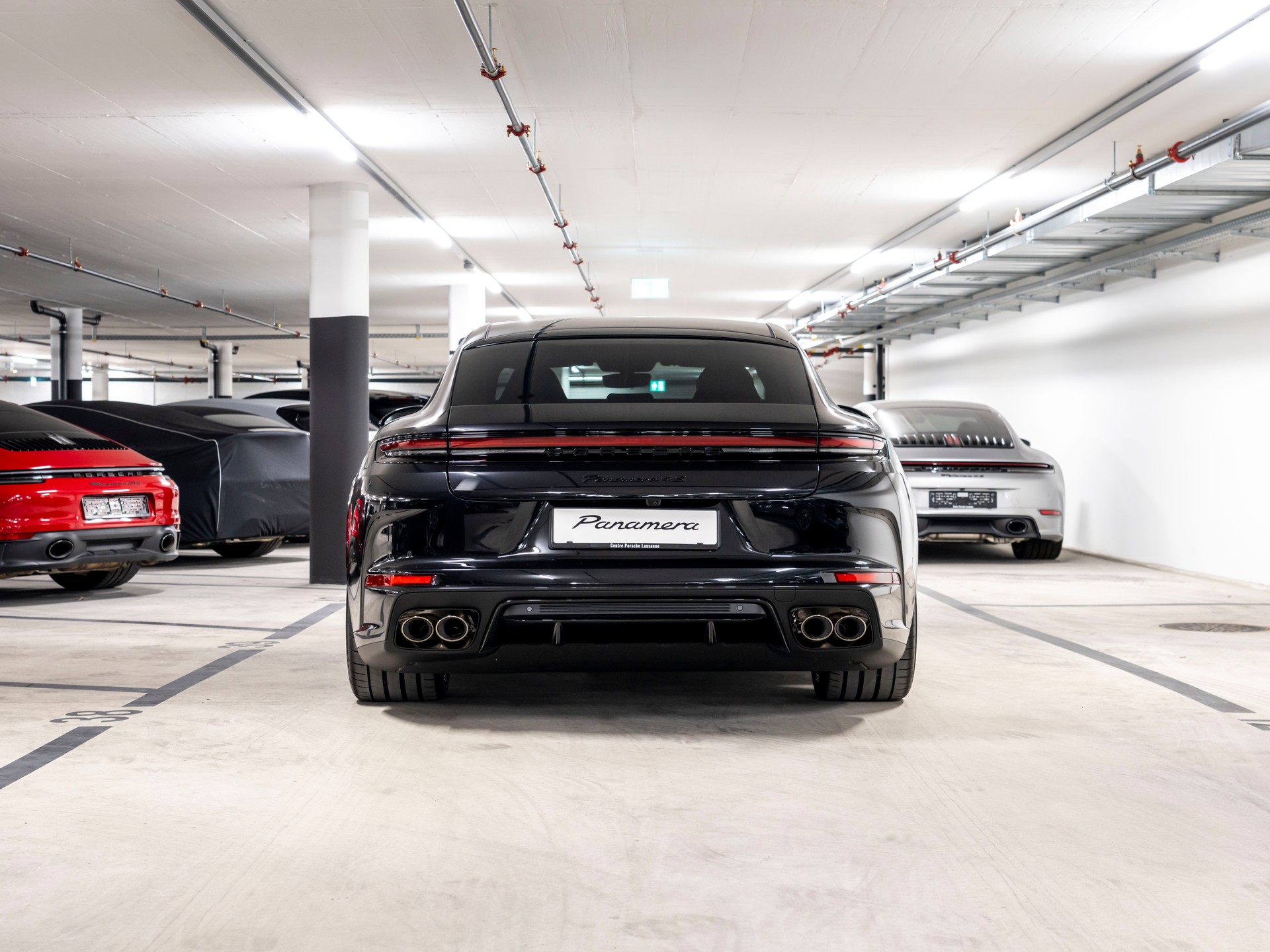 PORSCHE Panamera 4S E-Hybrid PDK-image-4