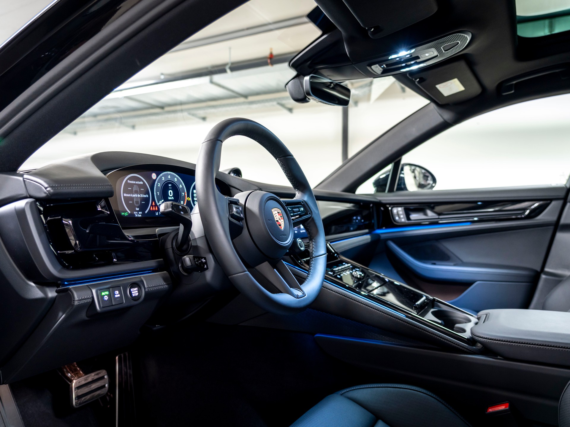 PORSCHE Panamera 4S E-Hybrid PDK-image-15