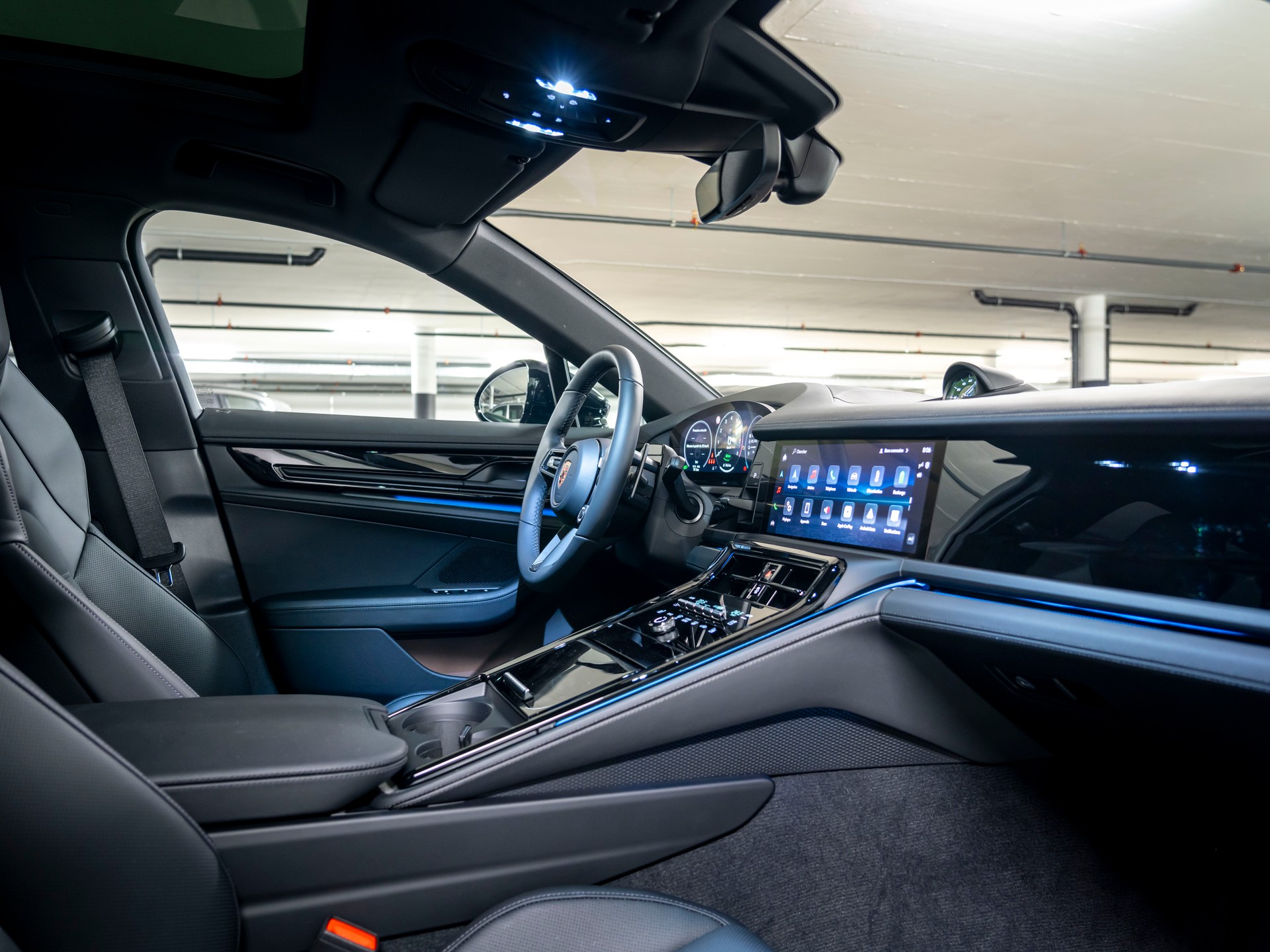PORSCHE Panamera 4S E-Hybrid PDK-image-21
