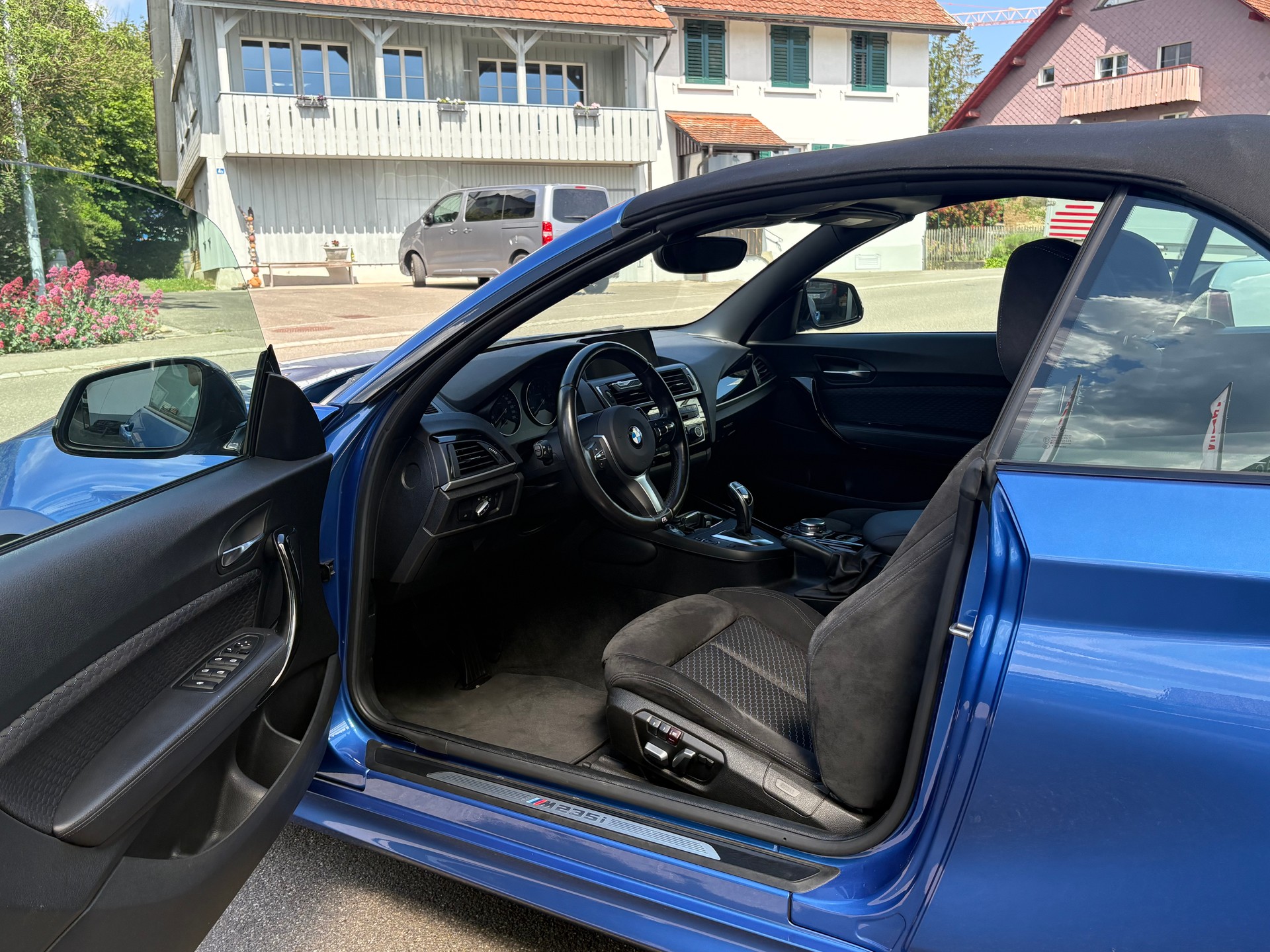 BMW M235i xDrive Steptronic-image-6