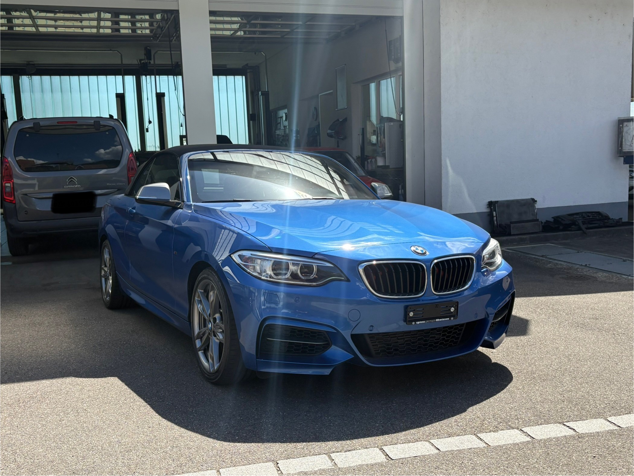 Car photo