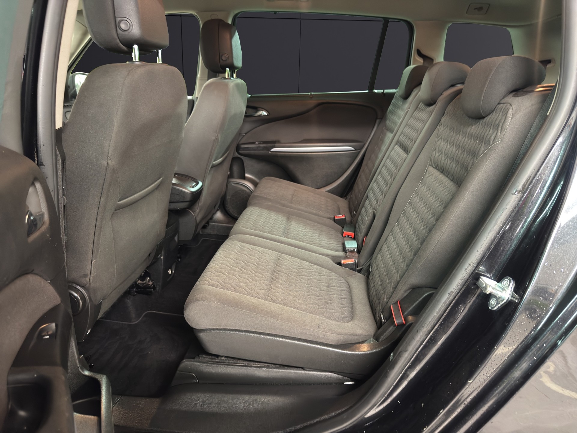 OPEL Zafira Tourer 1.6i 16V Turbo Active Edition-image-13