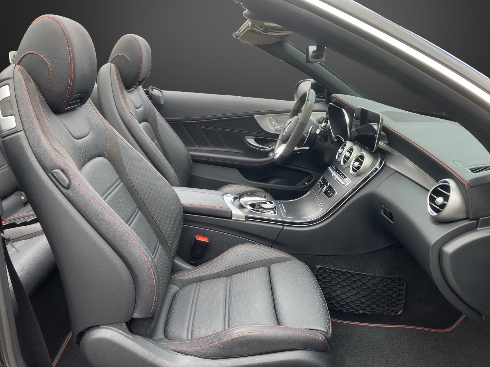 MERCEDES-BENZ C 43 Cabriolet AMG 4Matic 9G-Tronic-image-10