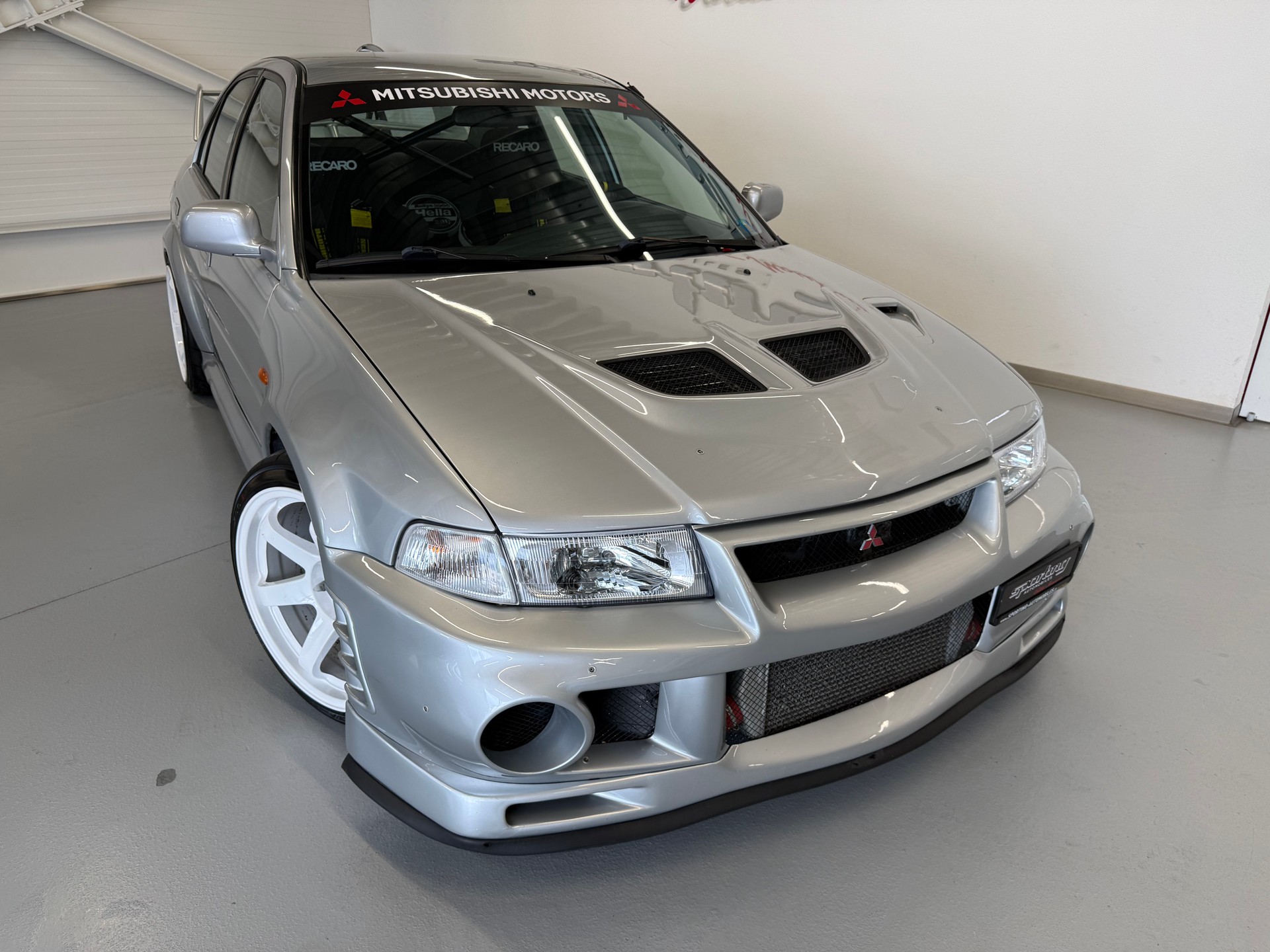 MITSUBISHI Lancer Evo VI RS-2 Limited Edition 051/130-showroom-element-1