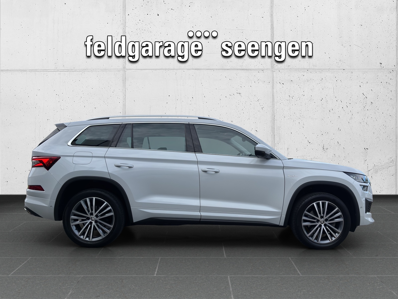 SKODA Kodiaq 2.0 TDI CR L&K 4x4 DSG mit AHK, Standheizung & Winterräder-showroom-element-3