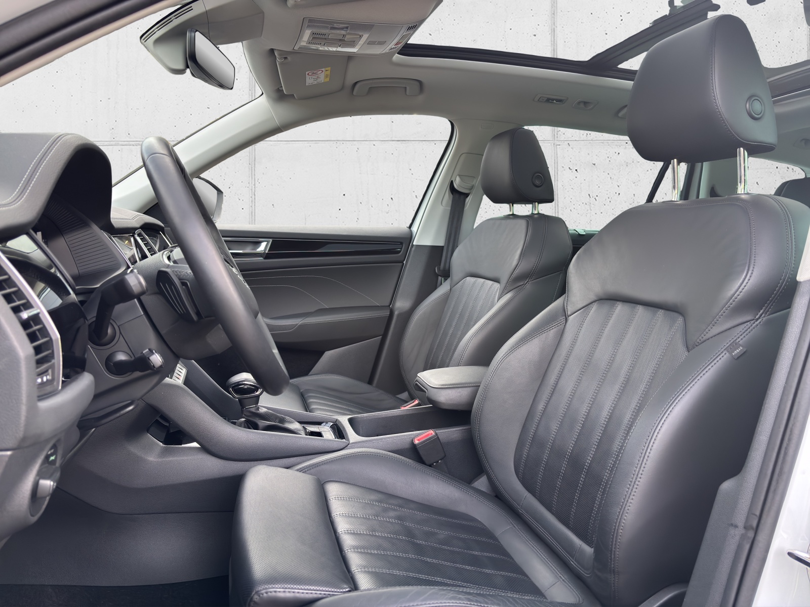 SKODA Kodiaq 2.0 TDI CR L&K 4x4 DSG mit AHK, Standheizung & Winterräder-image-27