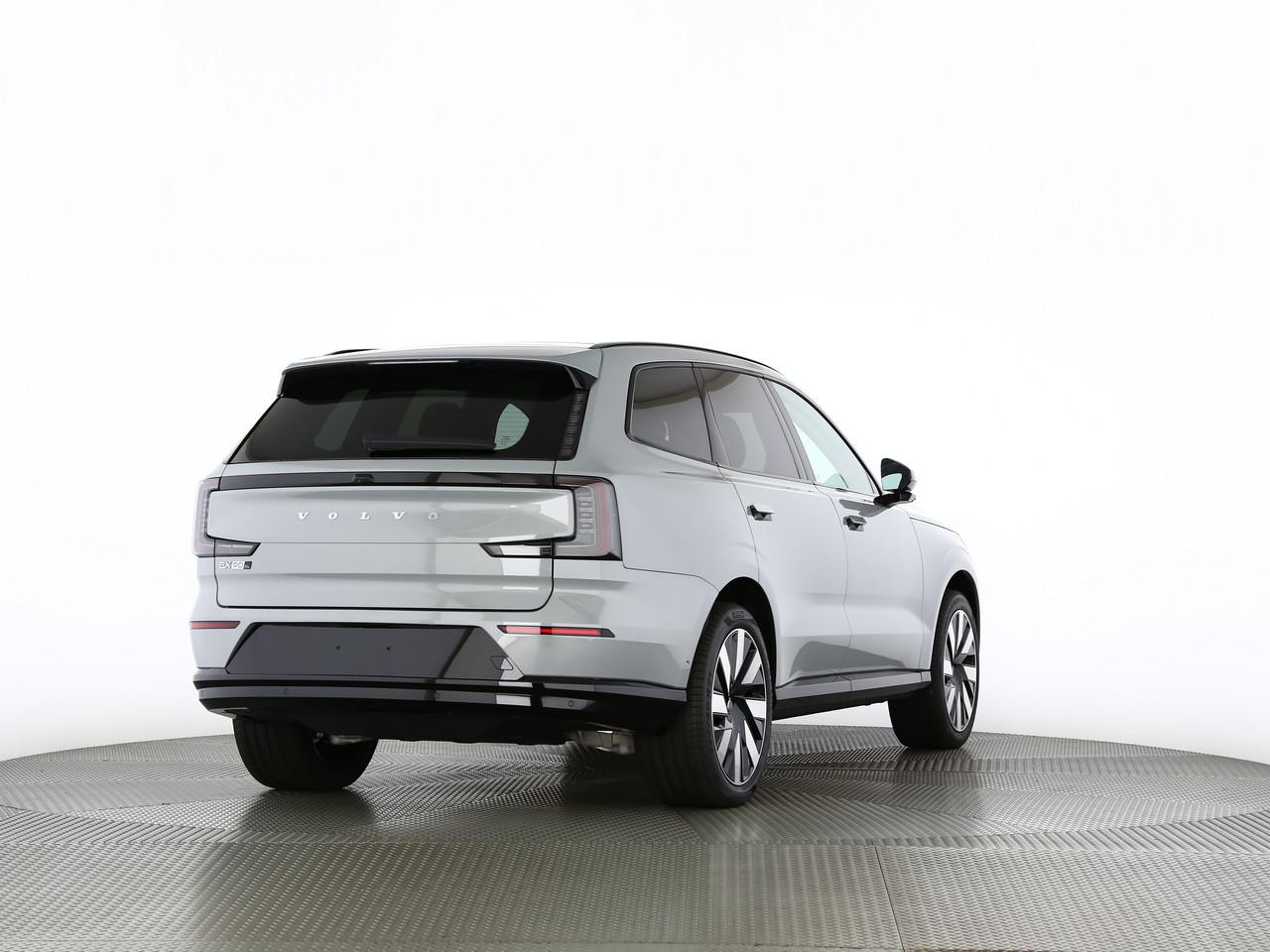 VOLVO EX90 Twin Plus AWD-showroom-element-1