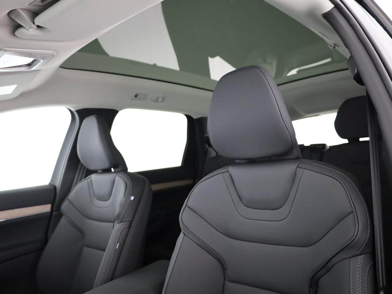 VOLVO EX90 Twin Plus AWD-image-11