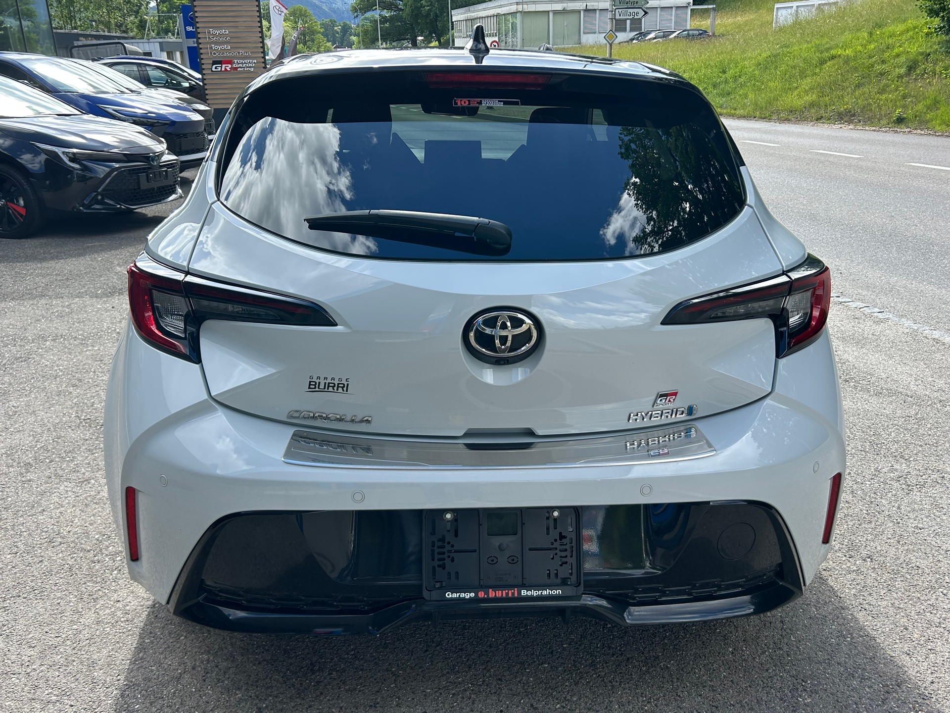TOYOTA Corolla 2.0 HSD GR Sport e- CVT-image-6