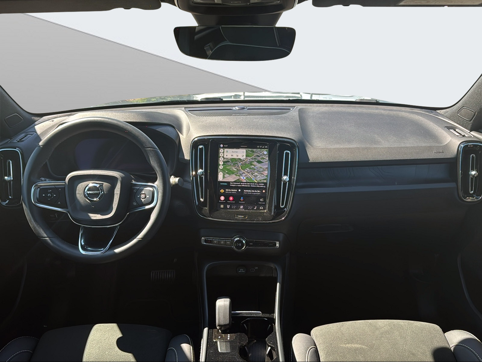 VOLVO C40 Recharge Twin-image-11