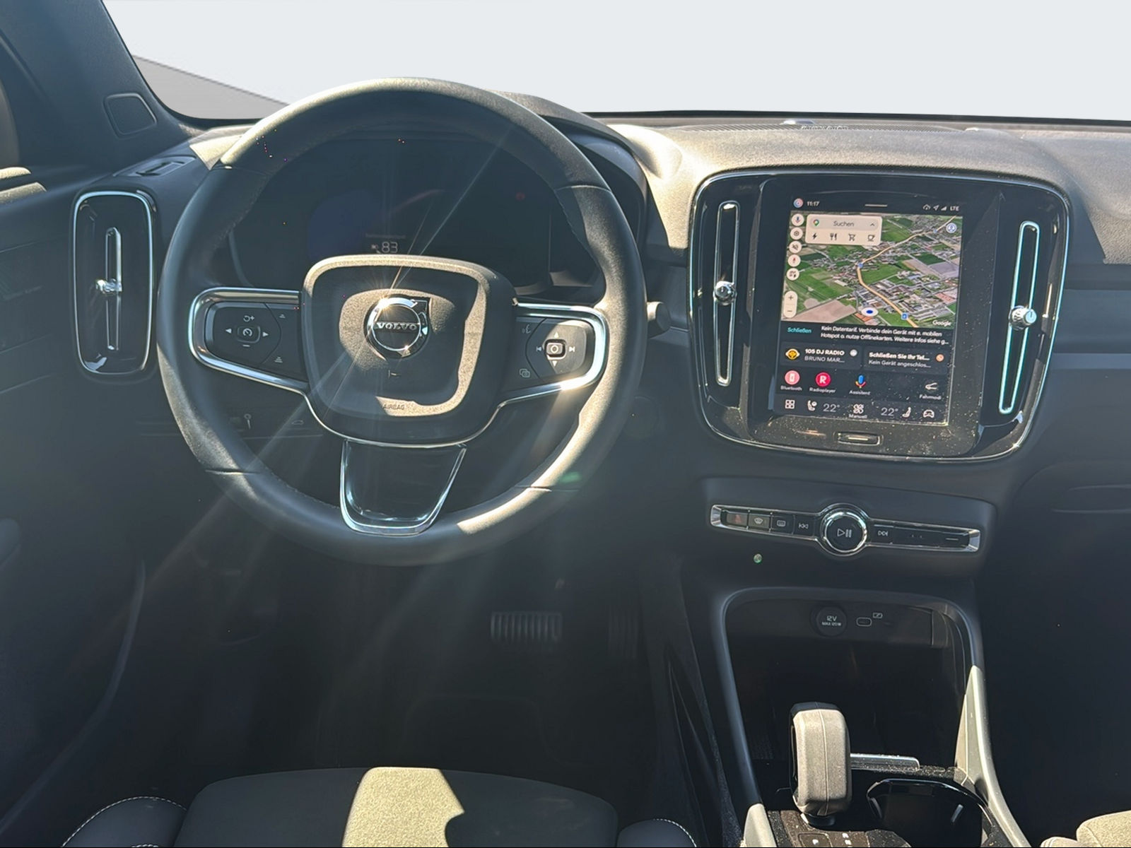 VOLVO C40 Recharge Twin-image-12