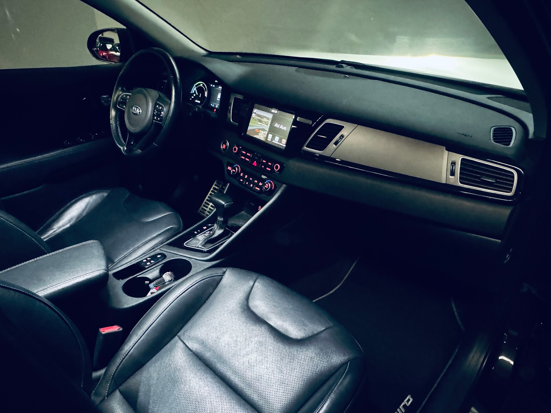 KIA Niro 1.6GDi Plug-in Hybrid DCT-image-15