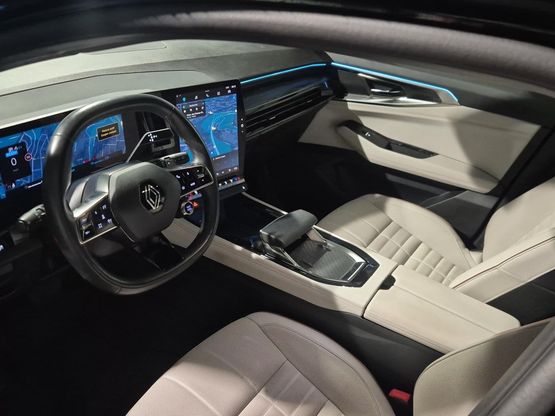 RENAULT Espace 1.2 E-Tech 200 Iconic-image-19