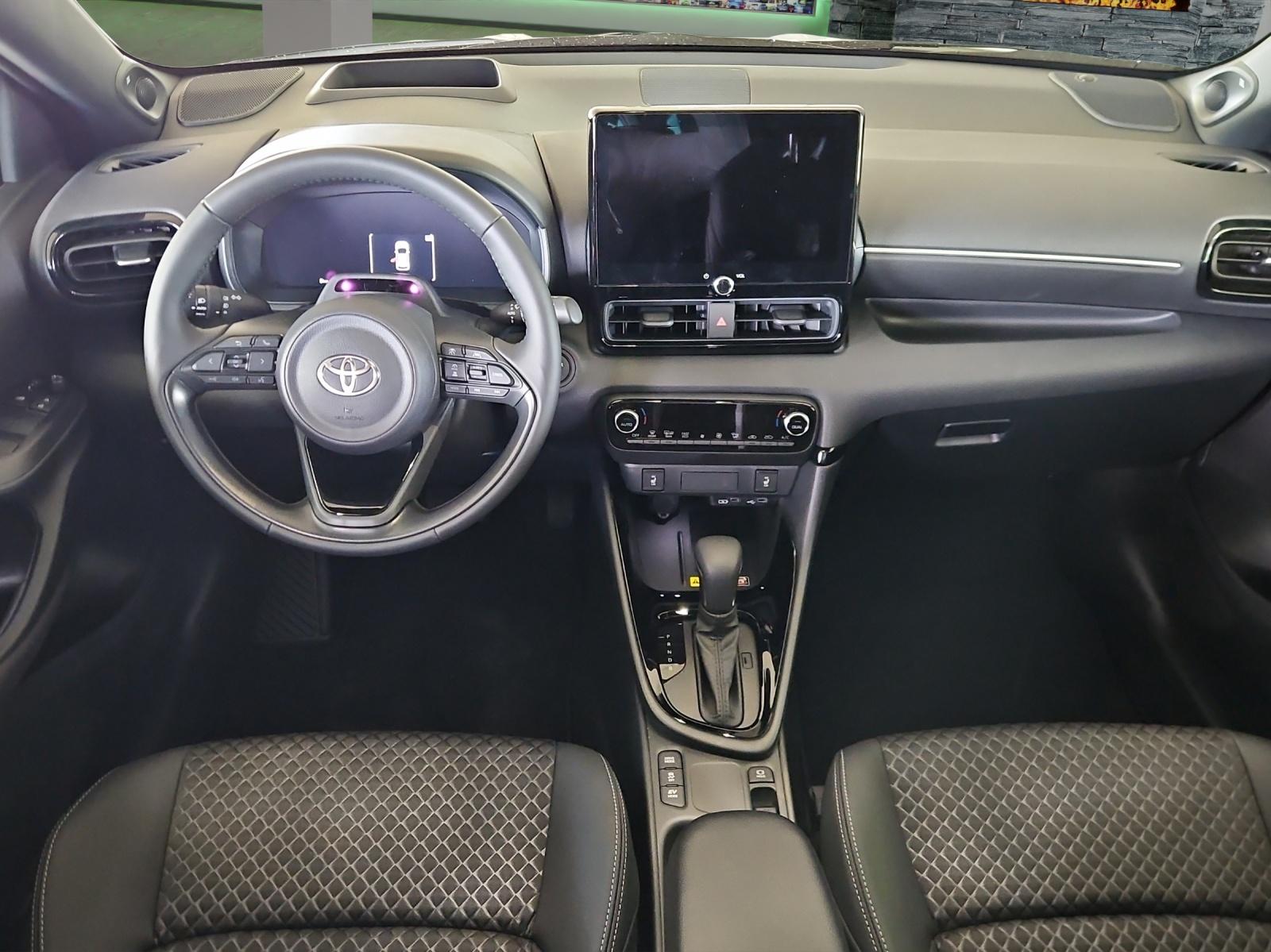 TOYOTA Yaris 1.5 VVT-i HSD Premium-image-7