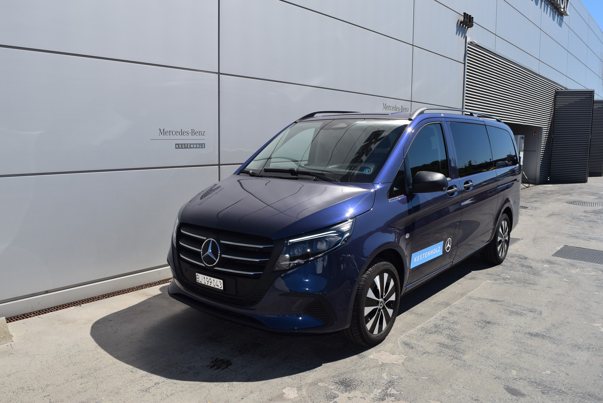MERCEDES-BENZ Vito 116 CDI Lang Tourer 9G-Tronic 4M Select