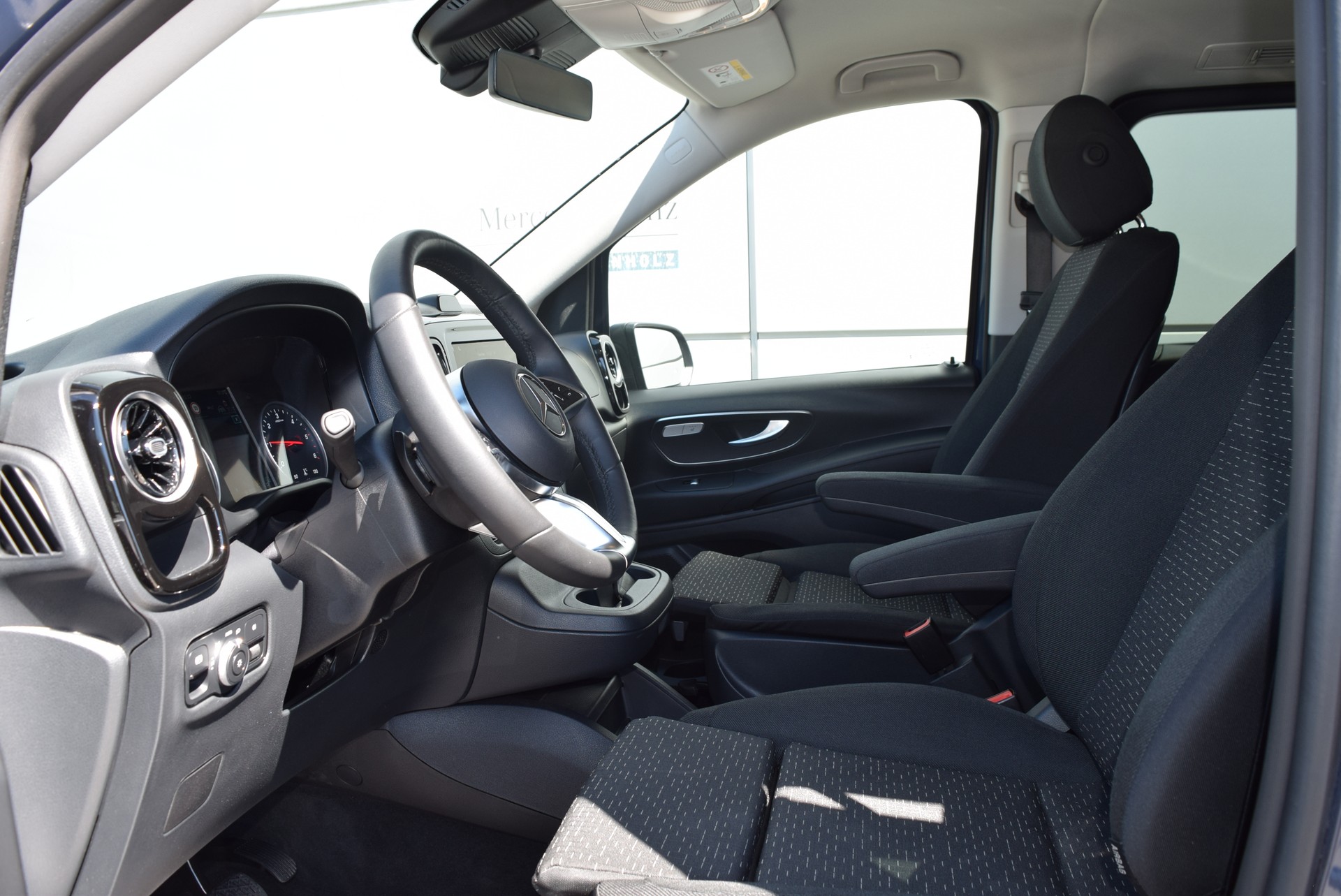 MERCEDES-BENZ Vito 116 CDI Lang Tourer 9G-Tronic 4M Select-image-5