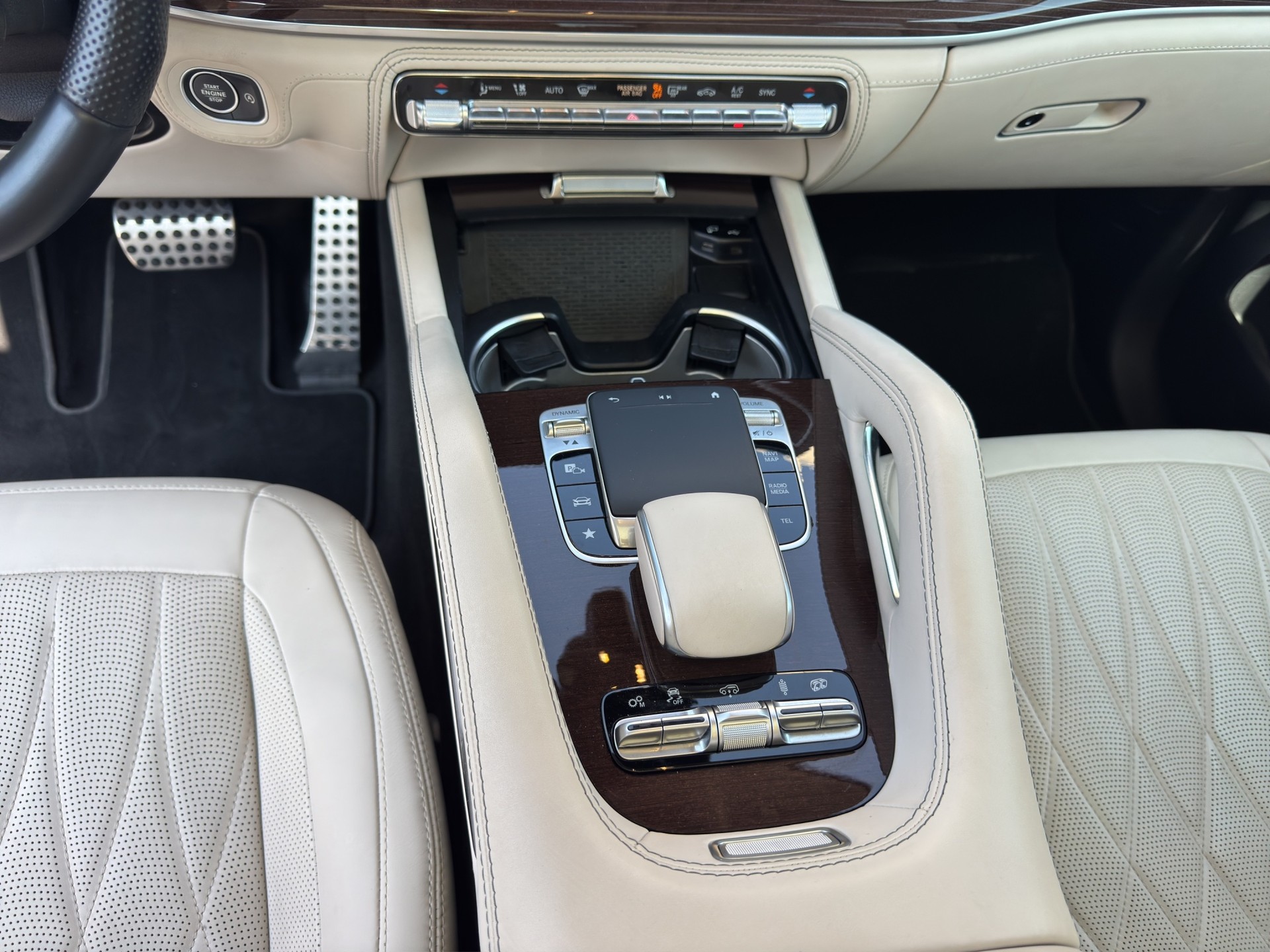 MERCEDES-BENZ GLS 63 4Matic+ TCT 9G-image-12