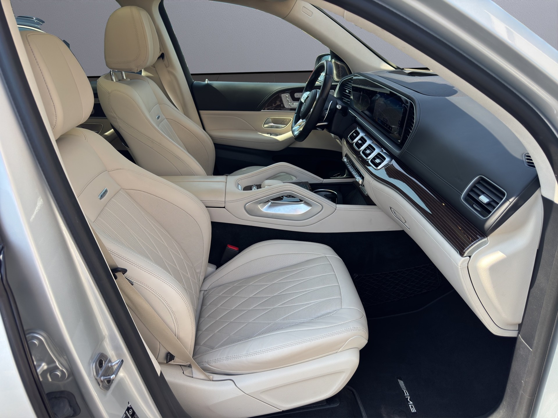 MERCEDES-BENZ GLS 63 4Matic+ TCT 9G-image-14