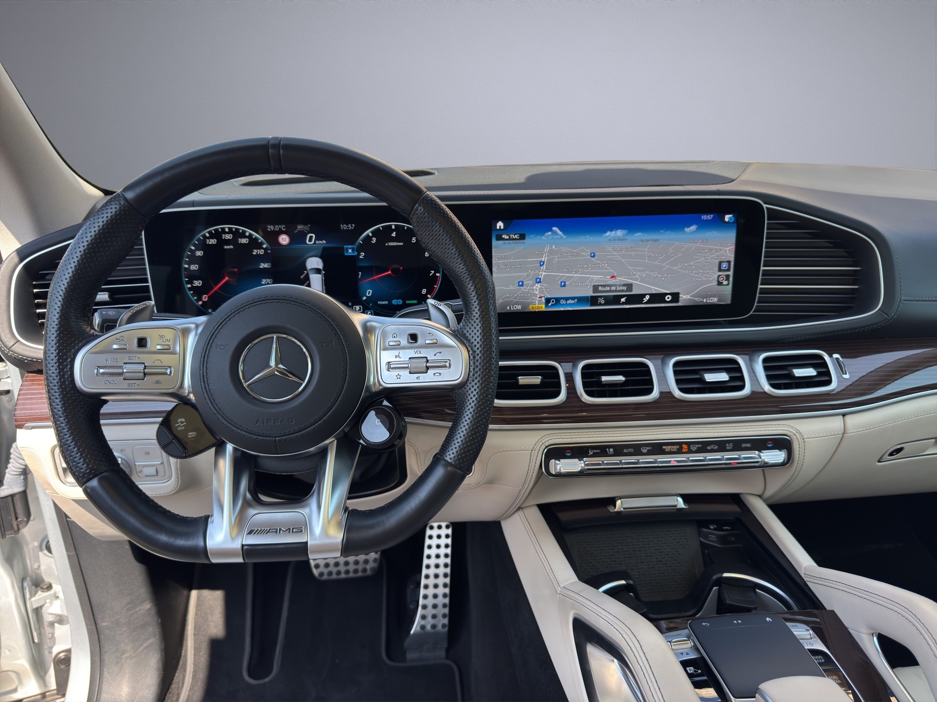 MERCEDES-BENZ GLS 63 4Matic+ TCT 9G-image-11