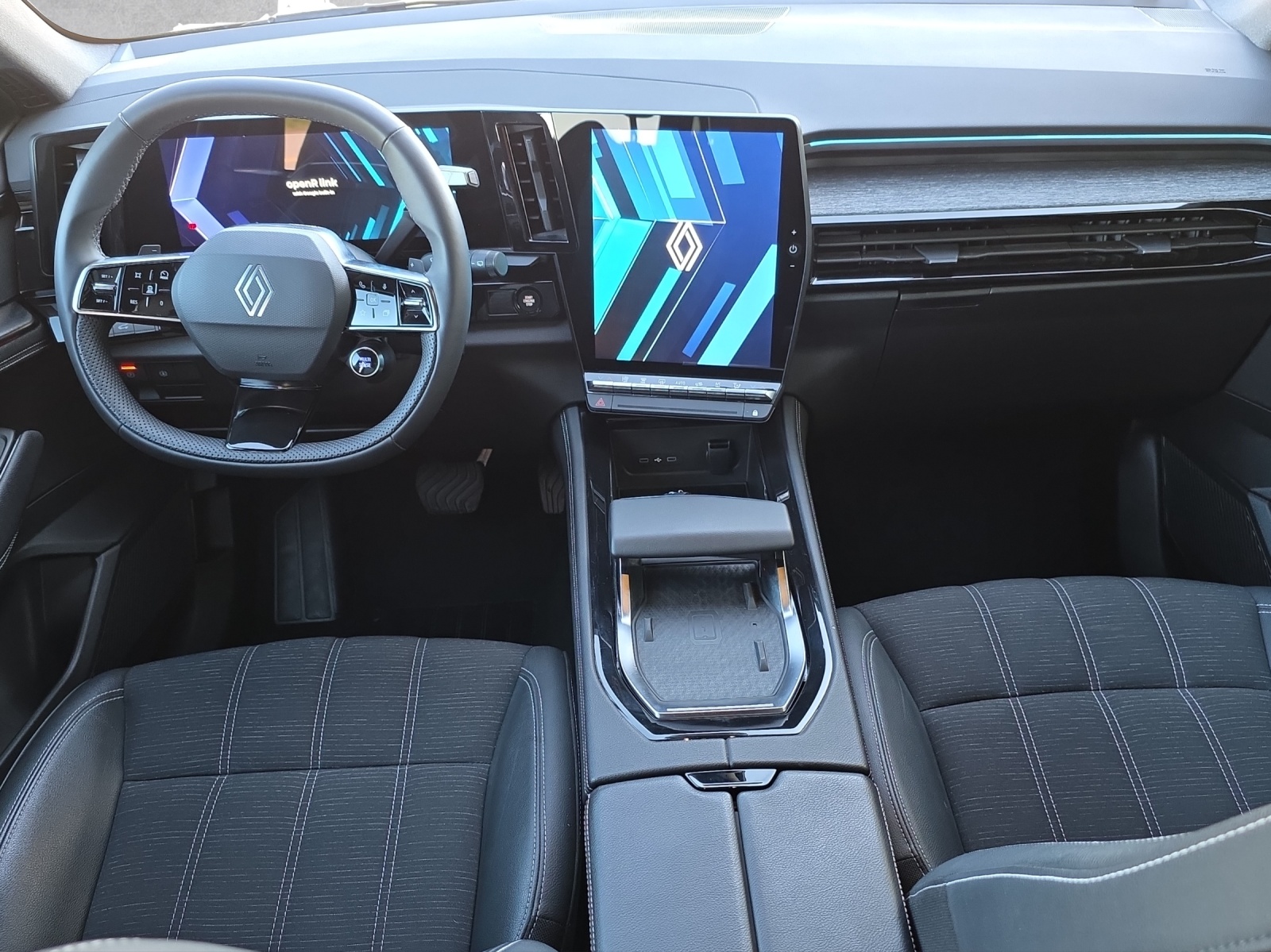 RENAULT Austral 1.2 HEV 200 Techno A-image-7