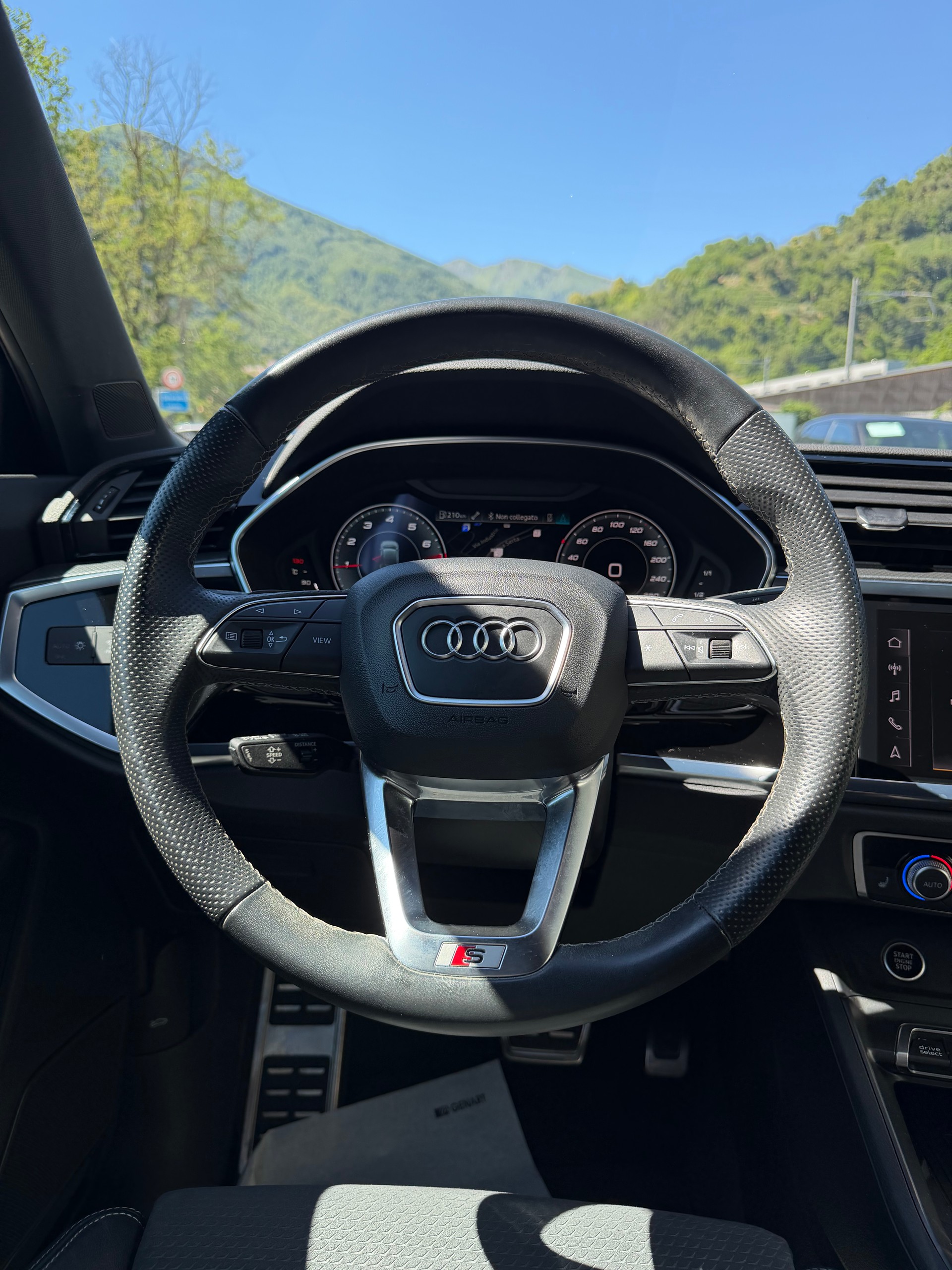 AUDI Q3 Sportback 35 TFSI S line Attraction S-tronic-image-9