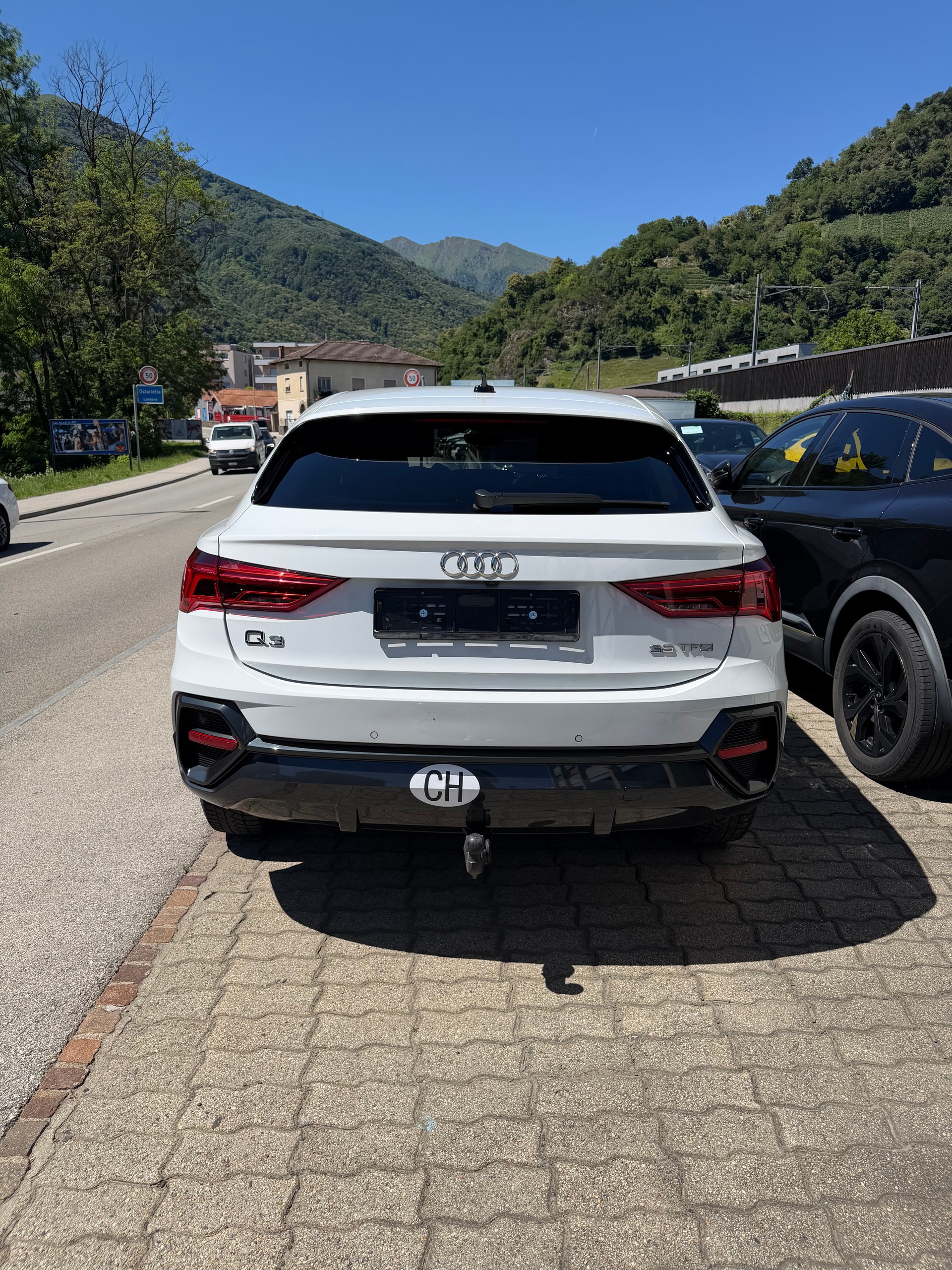 AUDI Q3 Sportback 35 TFSI S line Attraction S-tronic-image-5