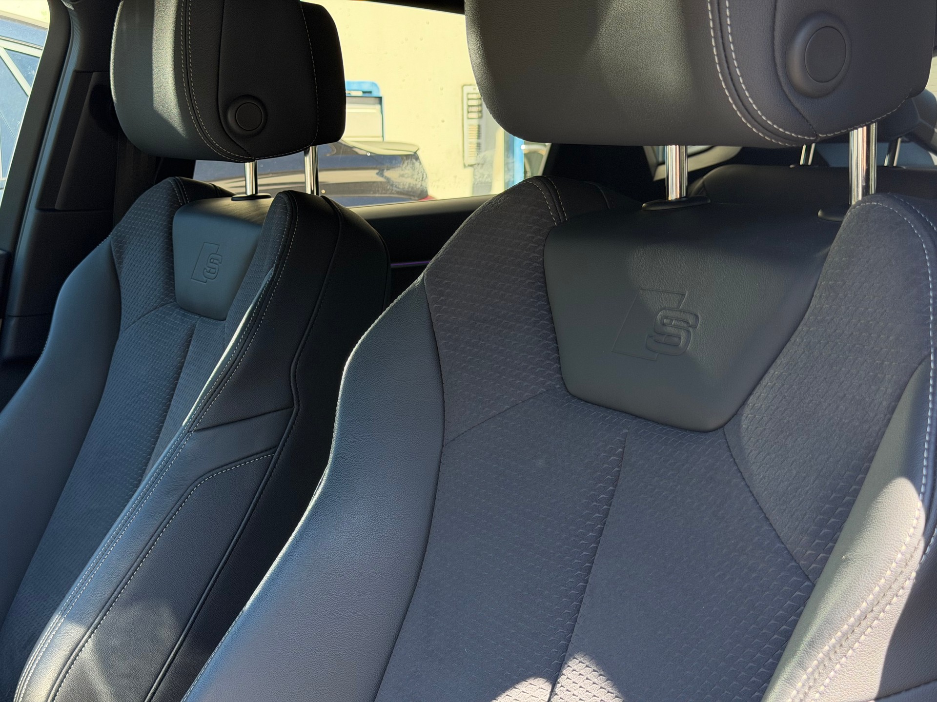 AUDI Q3 Sportback 35 TFSI S line Attraction S-tronic-image-8